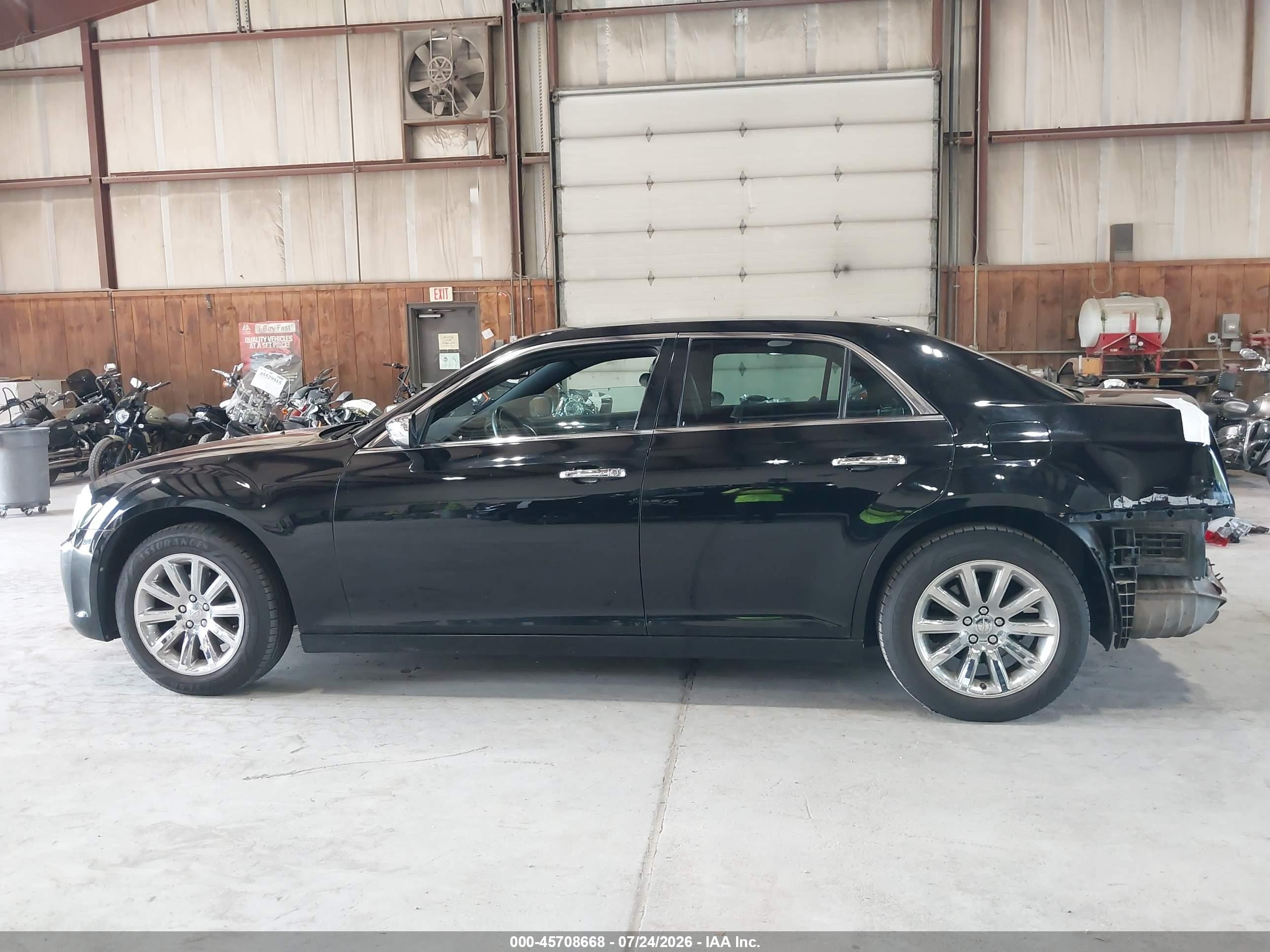 2011 Chrysler 300 Limited Black vin: 2C3CA5CG1BH598747
