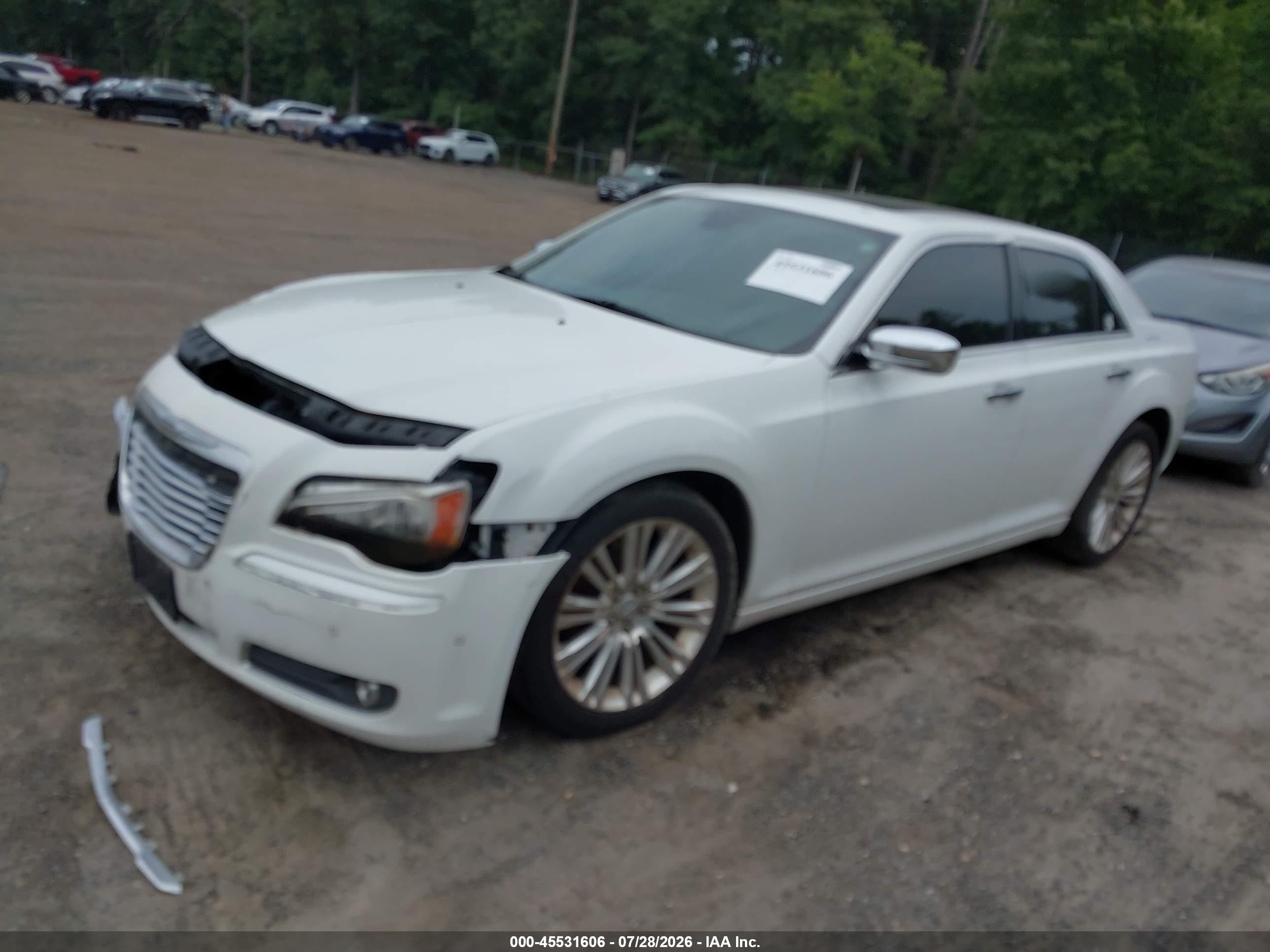 2011 Chrysler 300 Limited Белый vin: 2C3CA5CG2BH514919