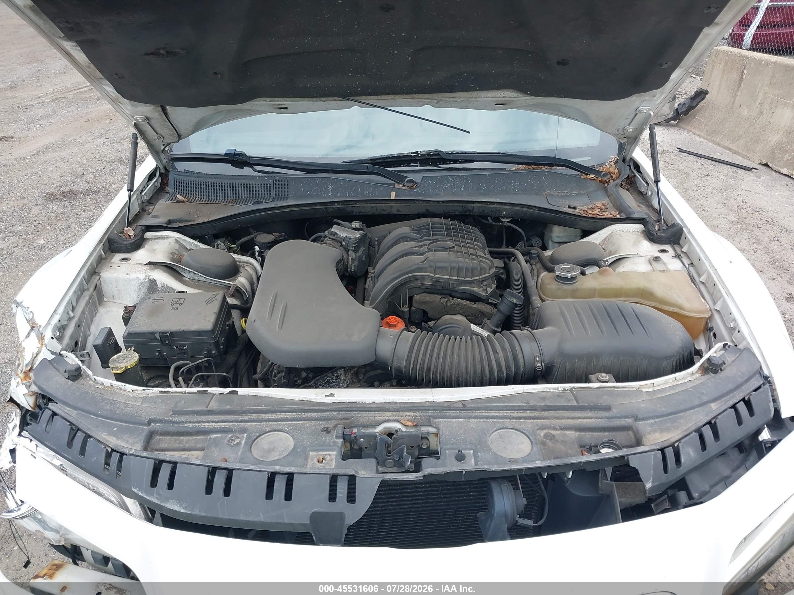 2011 Chrysler 300 Limited Белый vin: 2C3CA5CG2BH514919