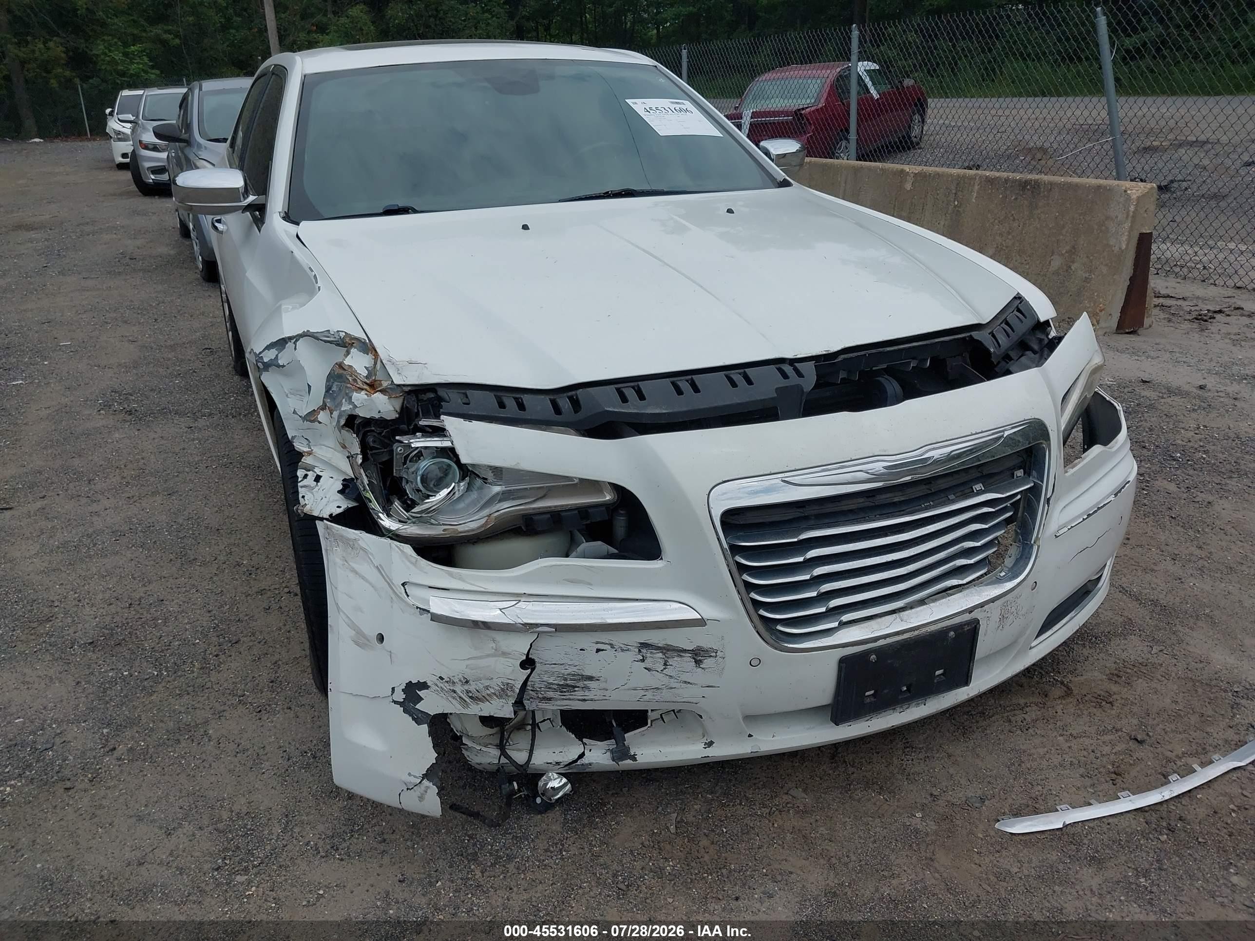 2011 Chrysler 300 Limited Белый vin: 2C3CA5CG2BH514919