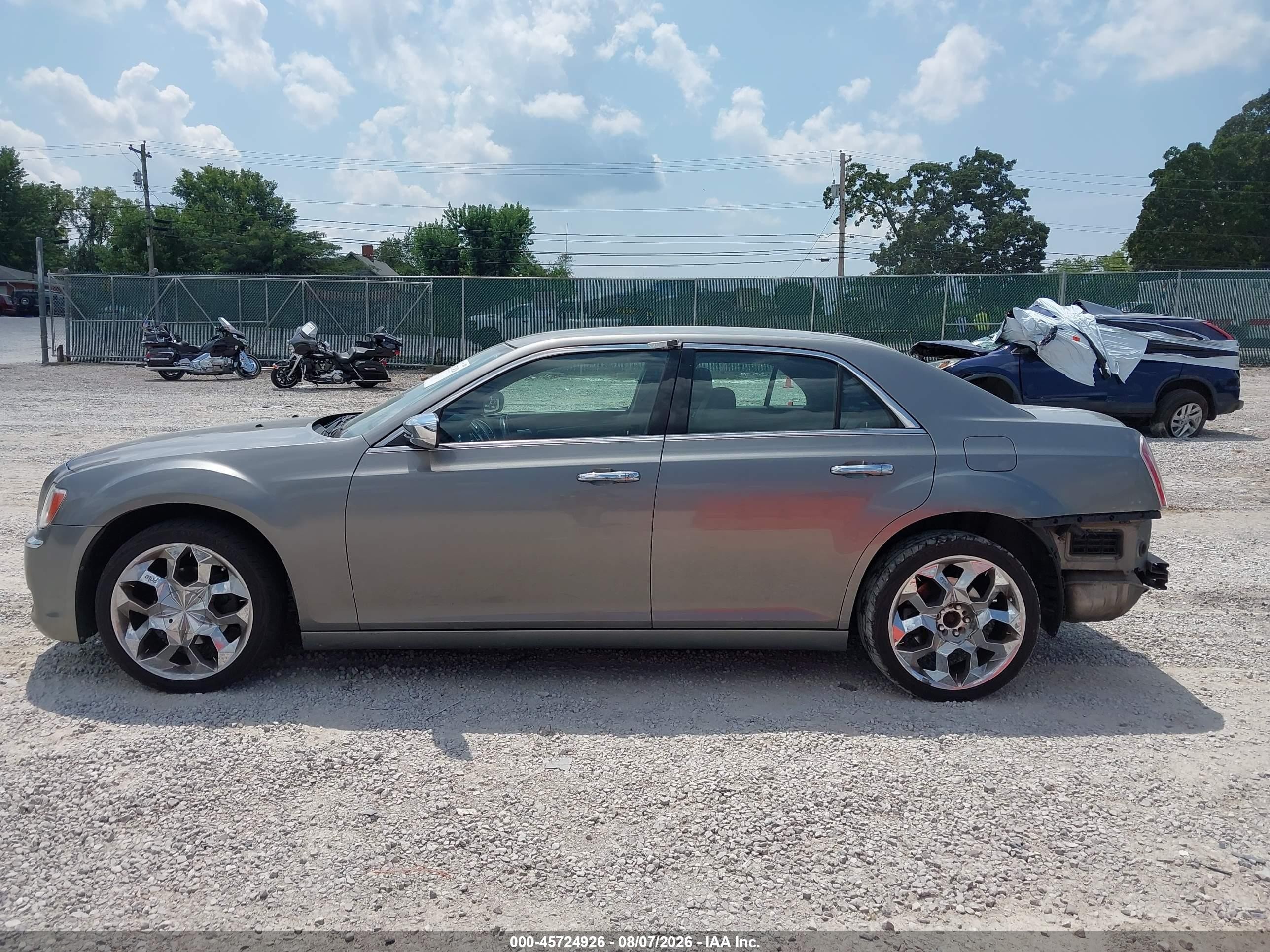 2011 Chrysler 300 Limited Gray vin: 2C3CA5CG4BH574586