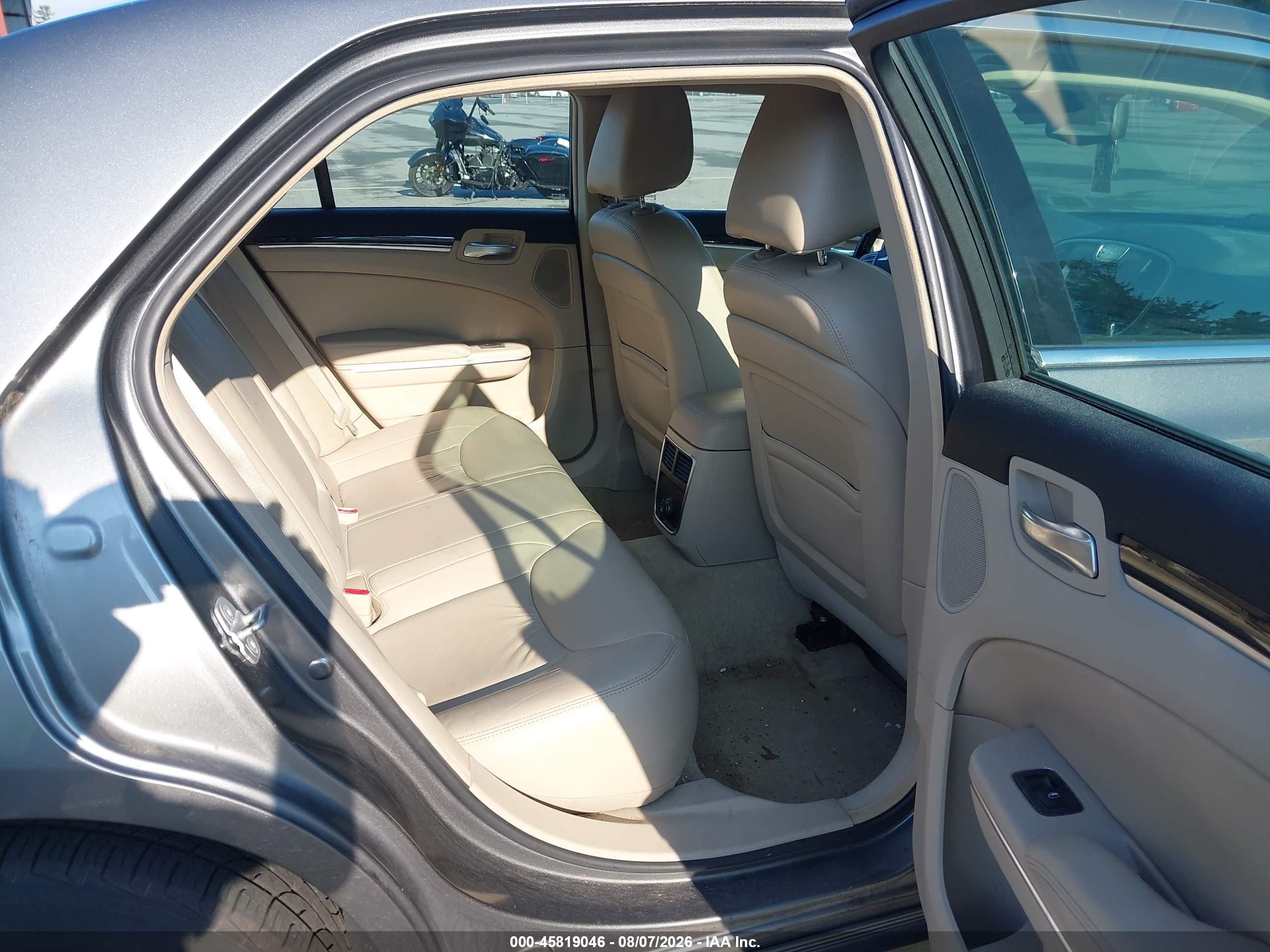 2011 Chrysler 300 Limited Серый vin: 2C3CA5CG7BH598462