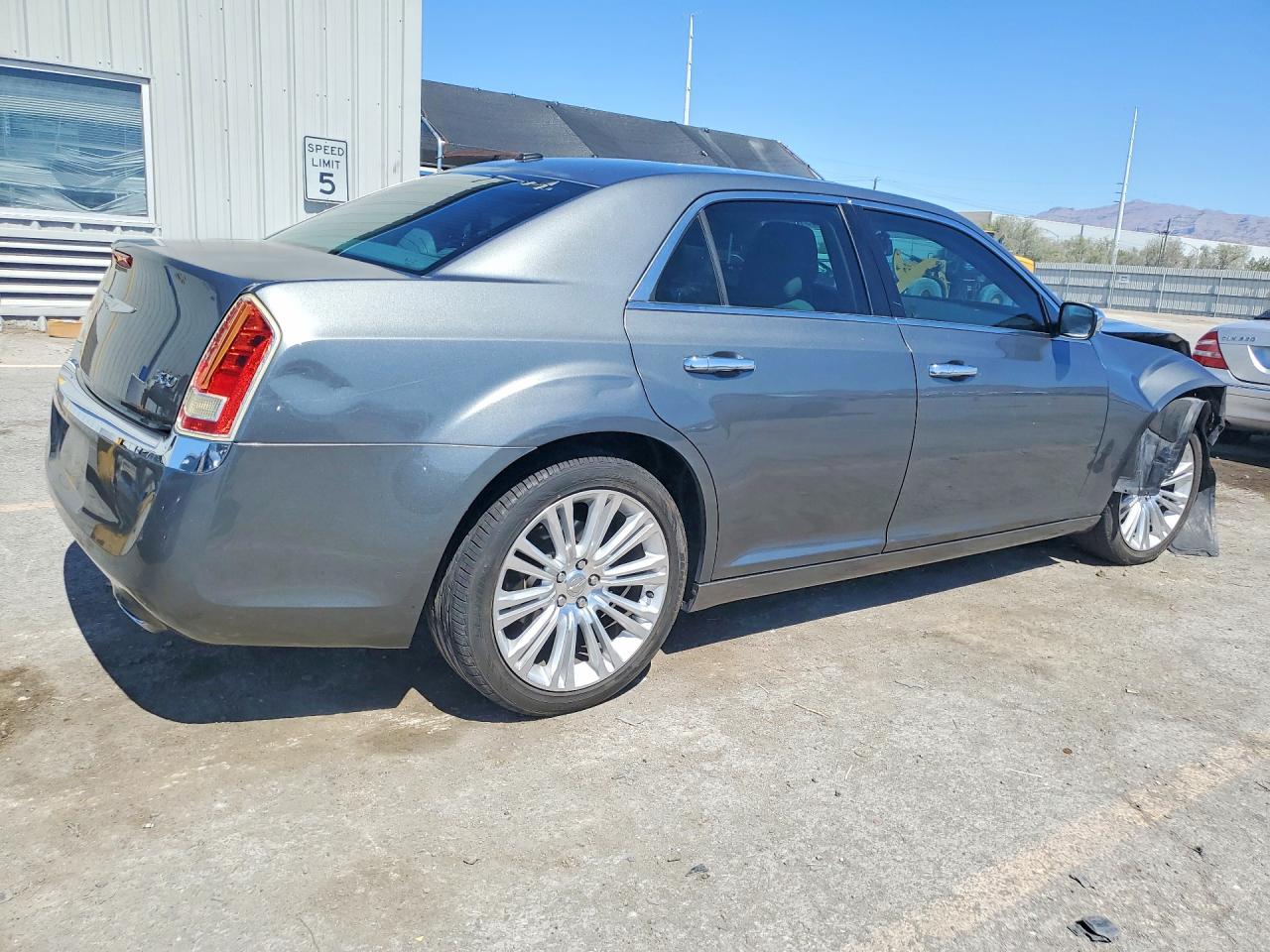 2011 Chrysler 300 Limited Gray vin: 2C3CA5CG8BH523902