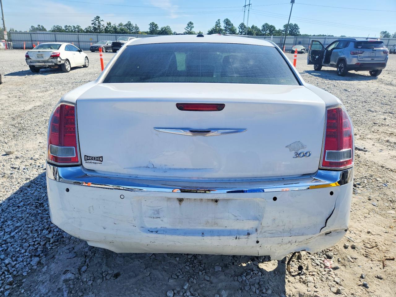 2011 Chrysler 300 Limited White vin: 2C3CA5CG9BH509426
