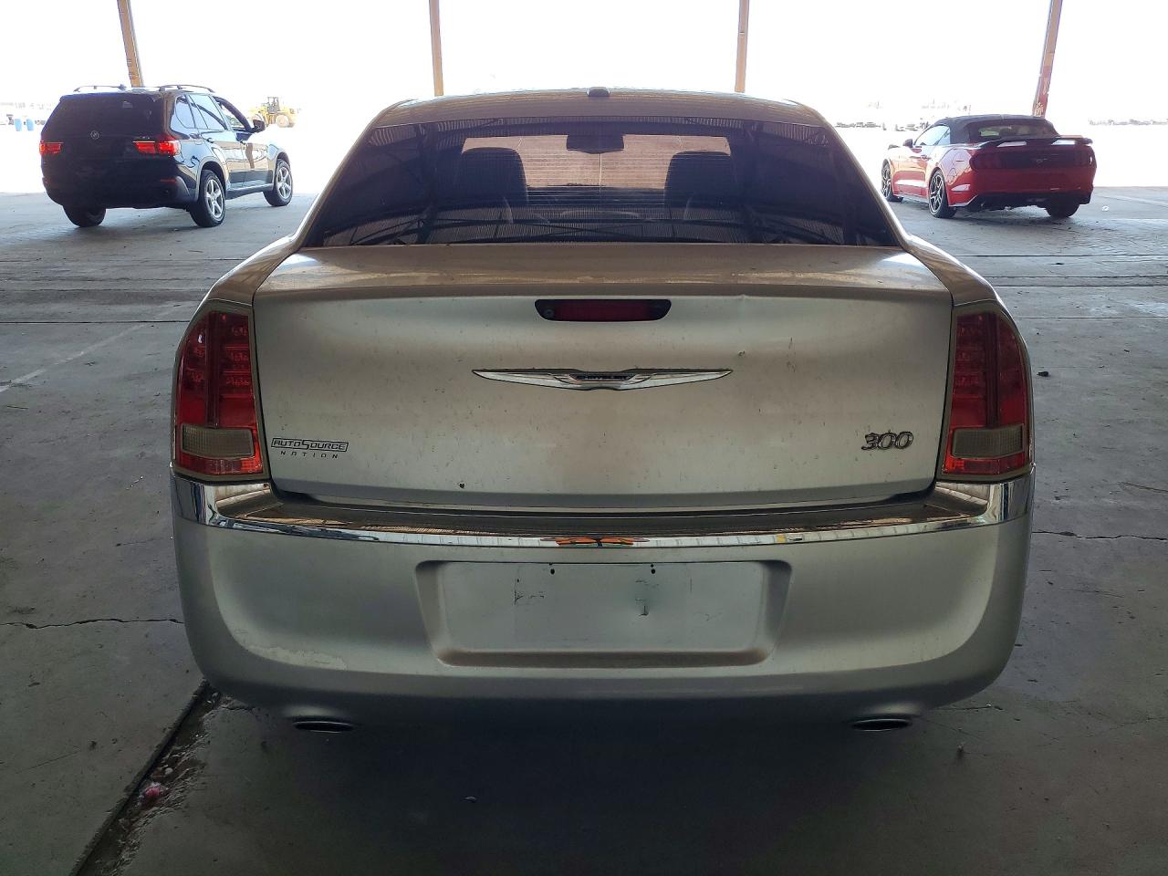2011 Chrysler 300 Limited Silver vin: 2C3CA5CG9BH613916