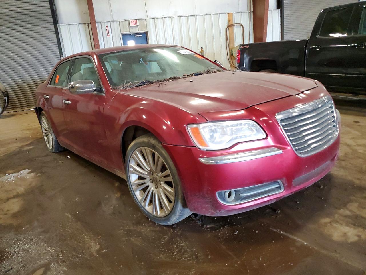 2011 Chrysler 300 Limited Red vin: 2C3CA5CGXBH530107