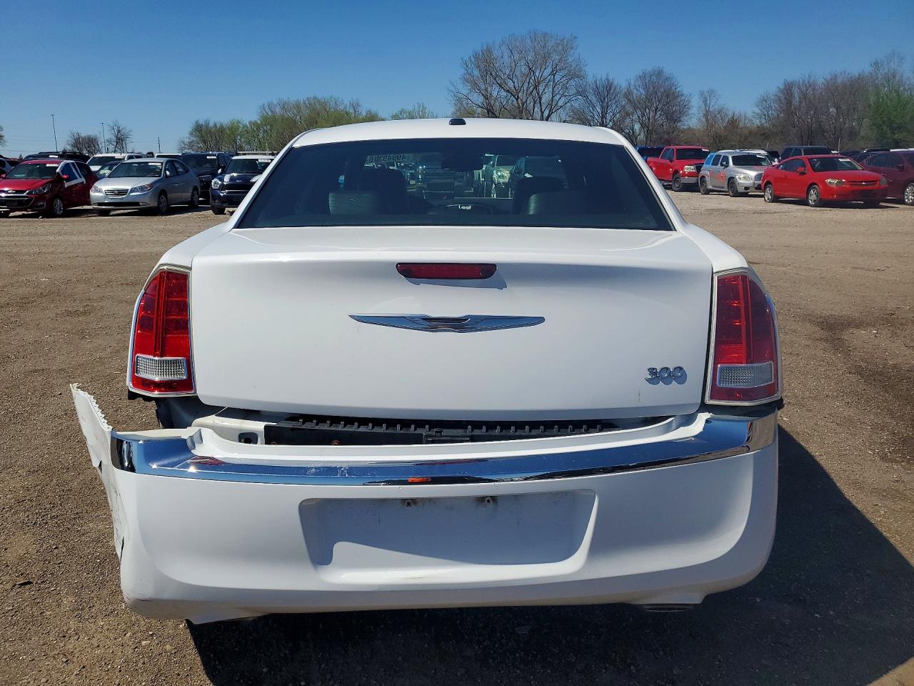 2011 Chrysler 300 Limited White vin: 2C3CA5CGXBH564645