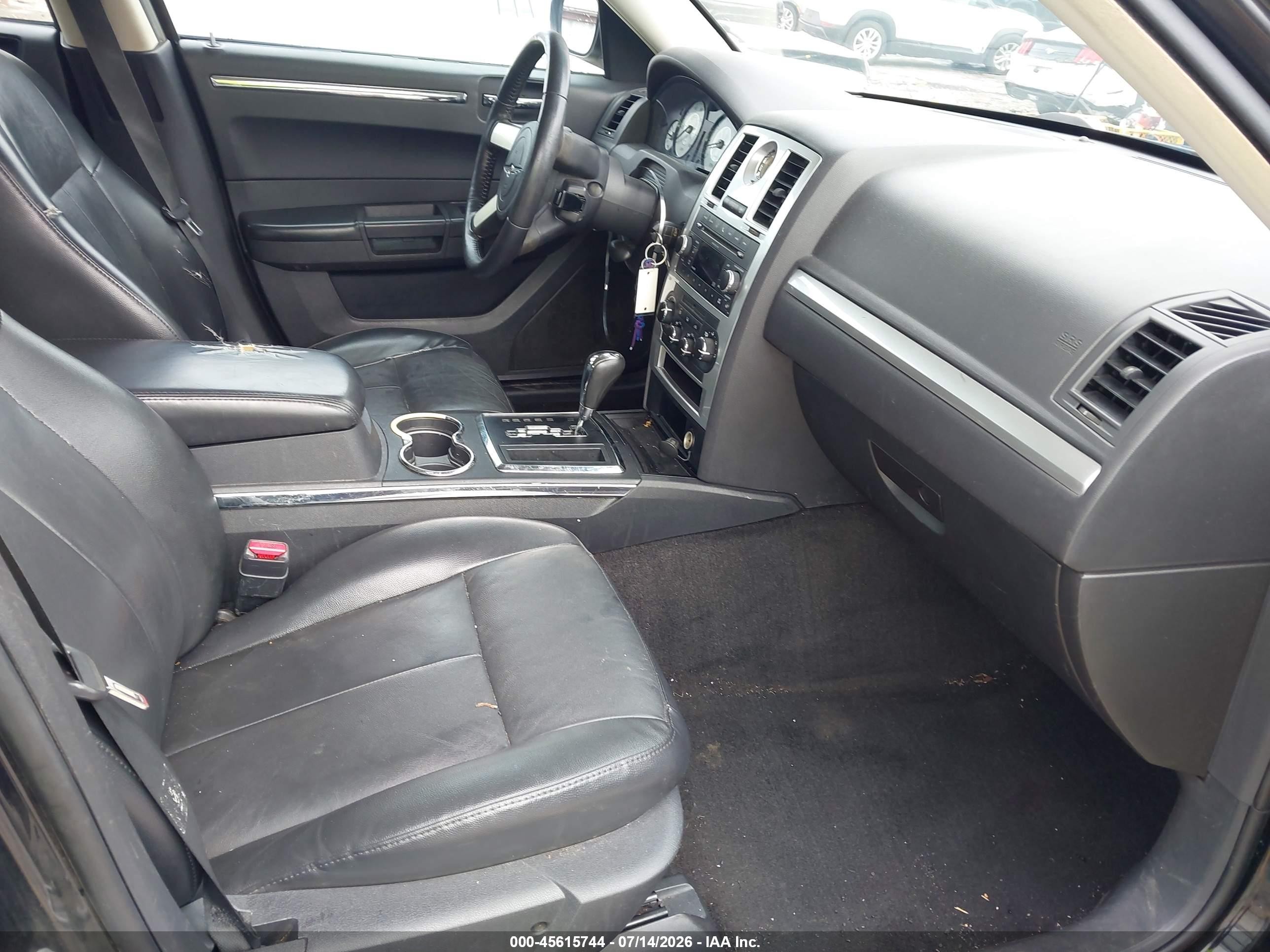 2010 Chrysler 300 Touring/signature Series/executive Series Black vin: 2C3CA5CV0AH122809