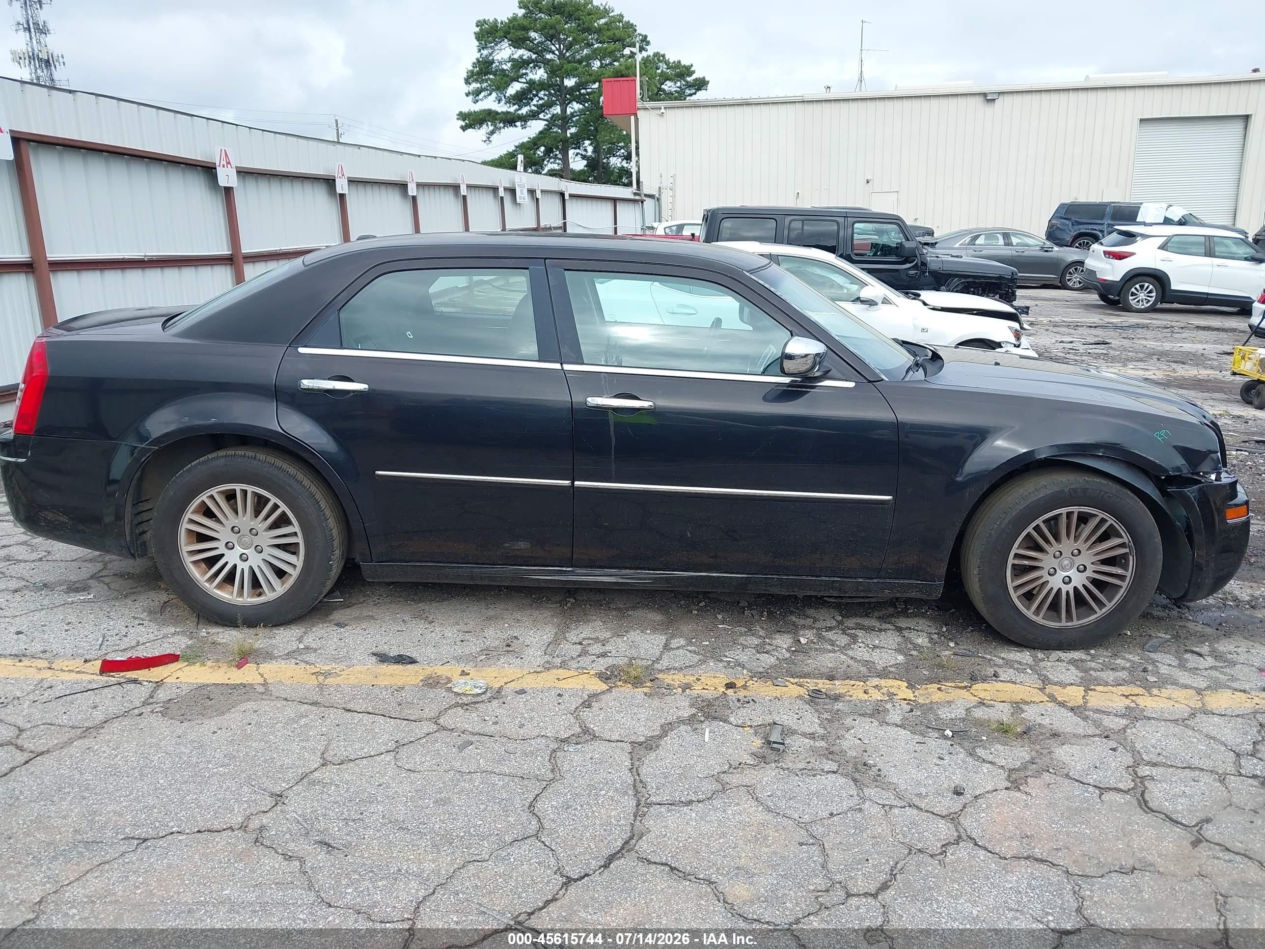 2010 Chrysler 300 Touring/signature Series/executive Series Black vin: 2C3CA5CV0AH122809