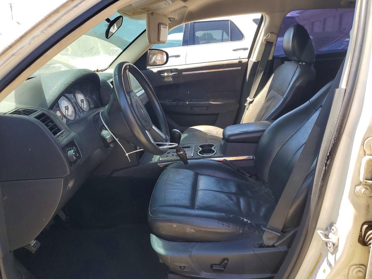 2010 Chrysler 300 Белый vin: 2C3CA5CV0AH309063