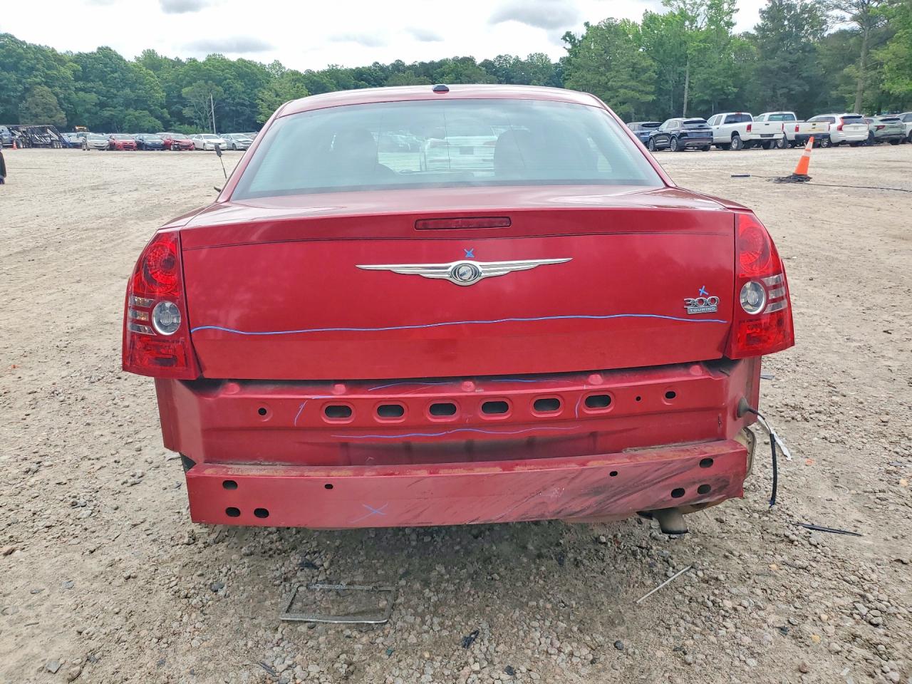 2010 Chrysler 300 Touring Red vin: 2C3CA5CV0AH325702