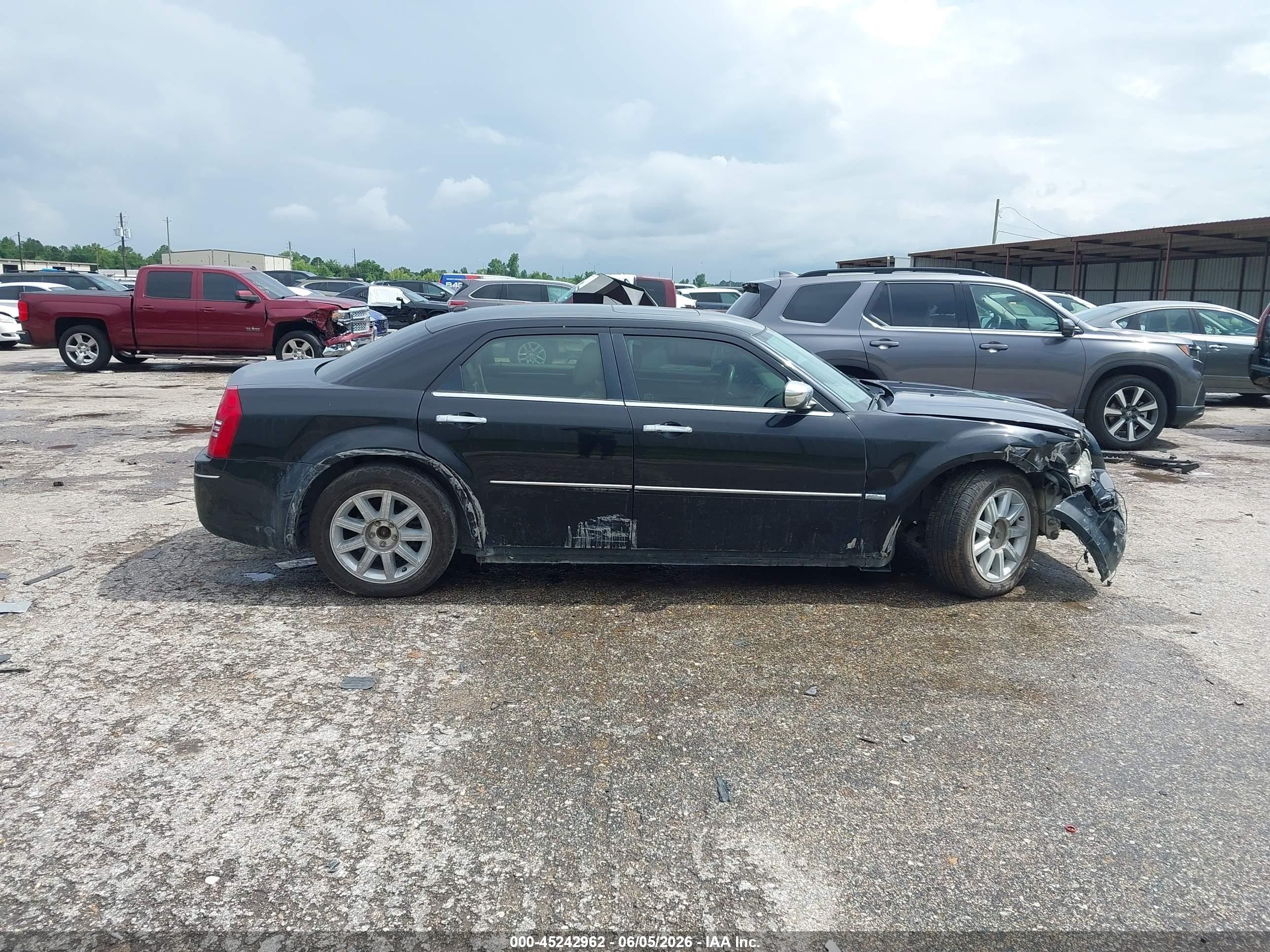 2010 Chrysler 300 Touring/signature Series/executive Series Black vin: 2C3CA5CV0AH330656