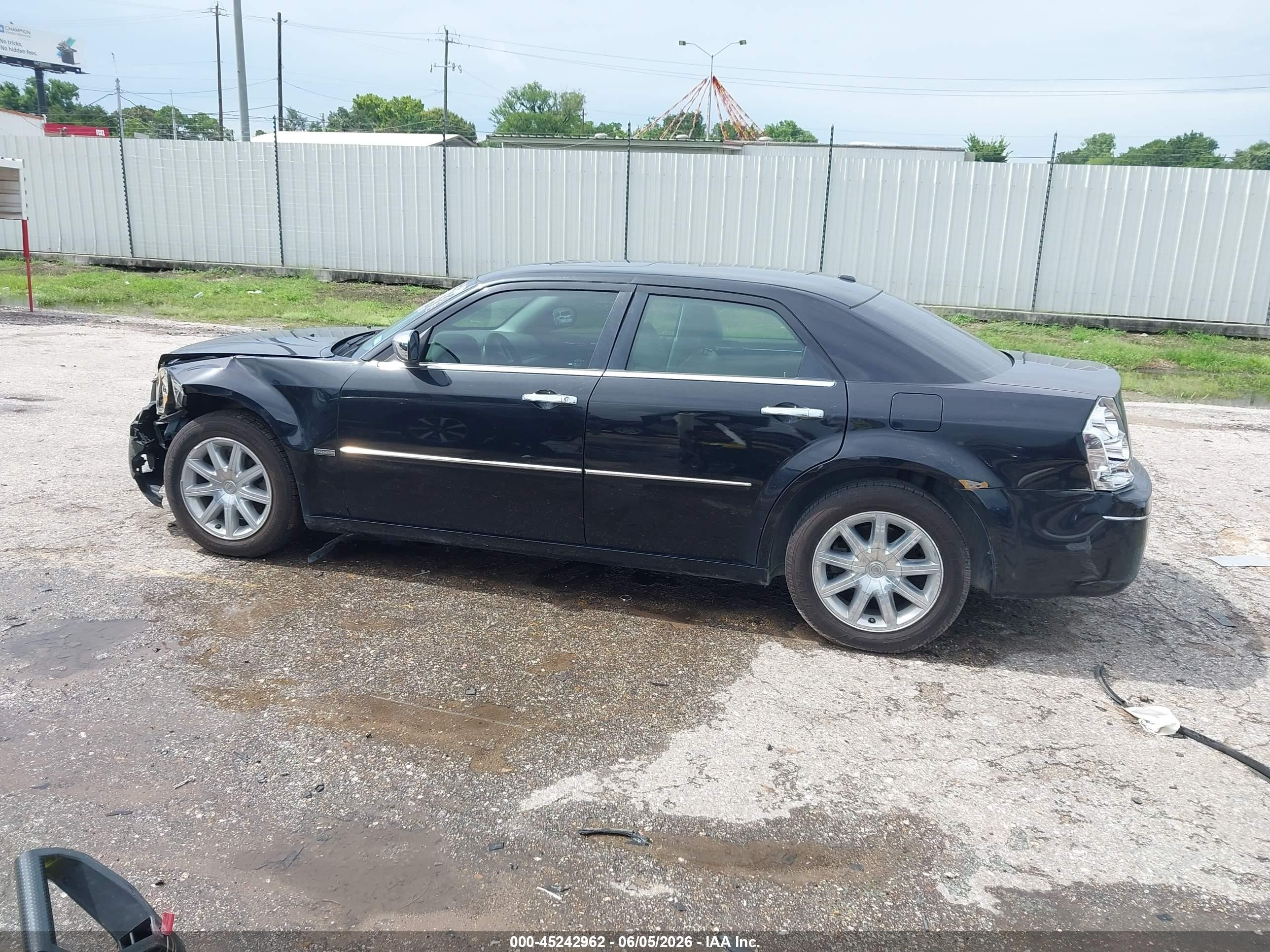 2010 Chrysler 300 Touring/signature Series/executive Series Black vin: 2C3CA5CV0AH330656