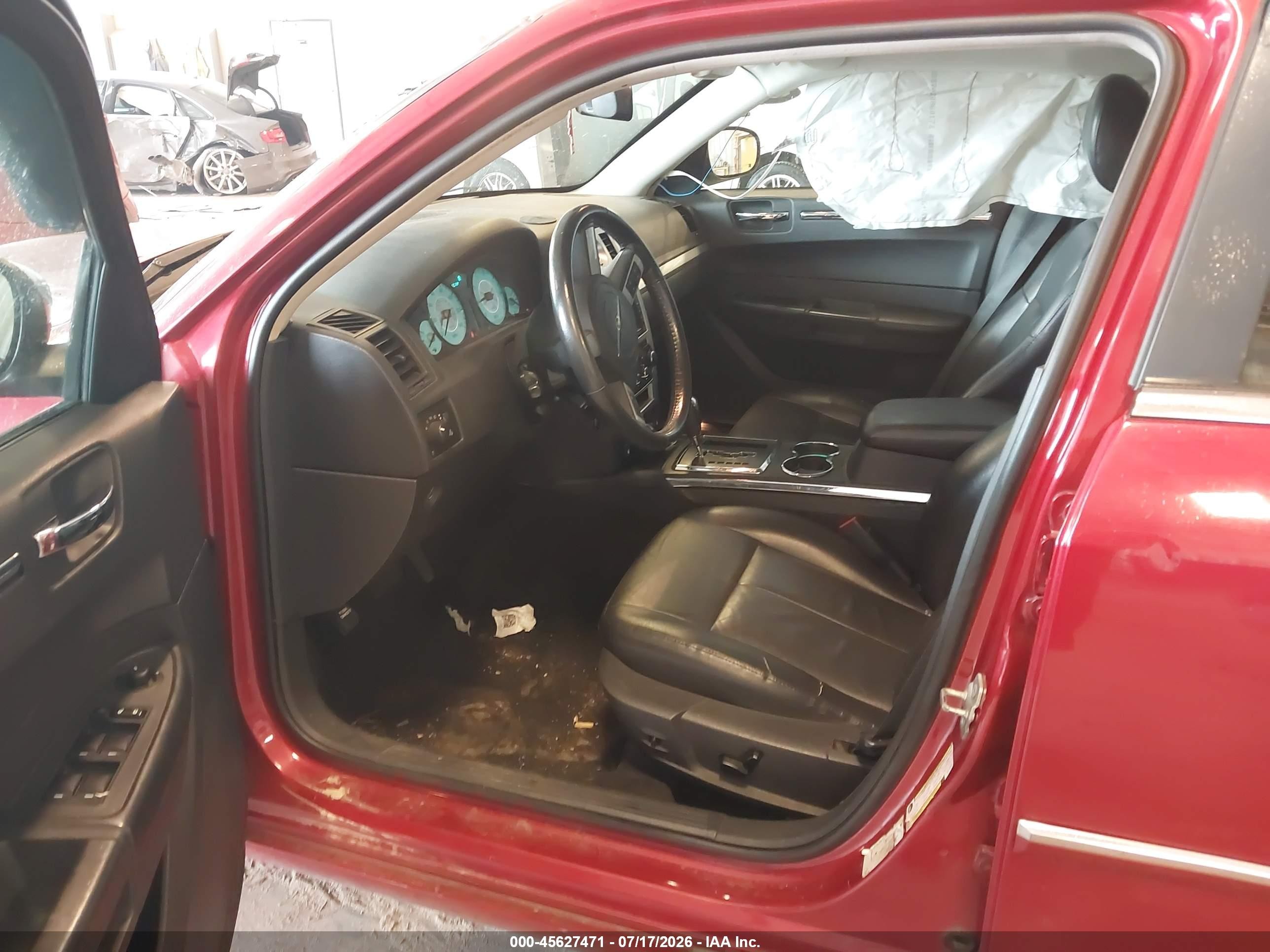 2010 Chrysler 300 Touring/signature Series/executive Series Красный vin: 2C3CA5CV2AH112525