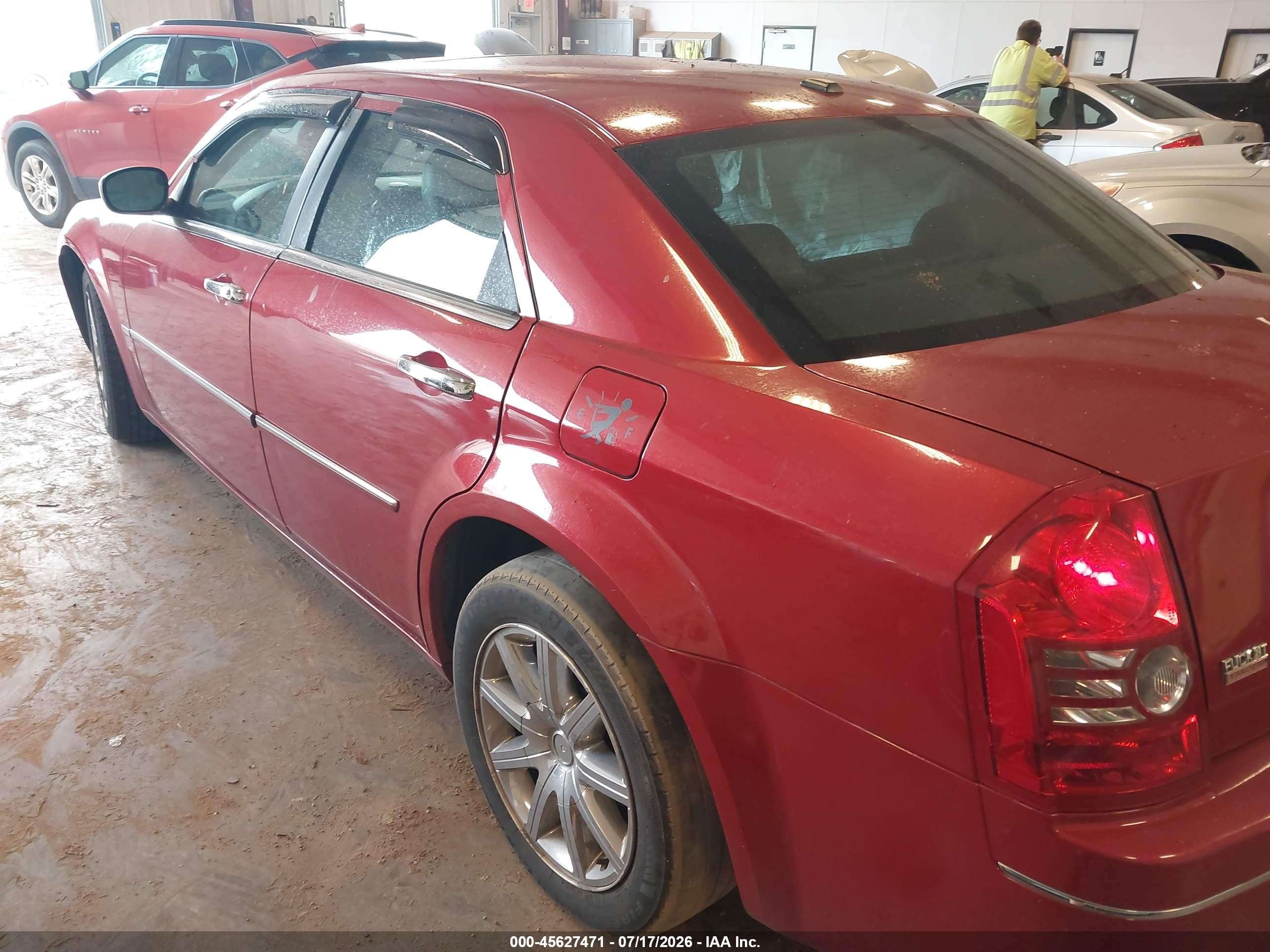 2010 Chrysler 300 Touring/signature Series/executive Series Красный vin: 2C3CA5CV2AH112525