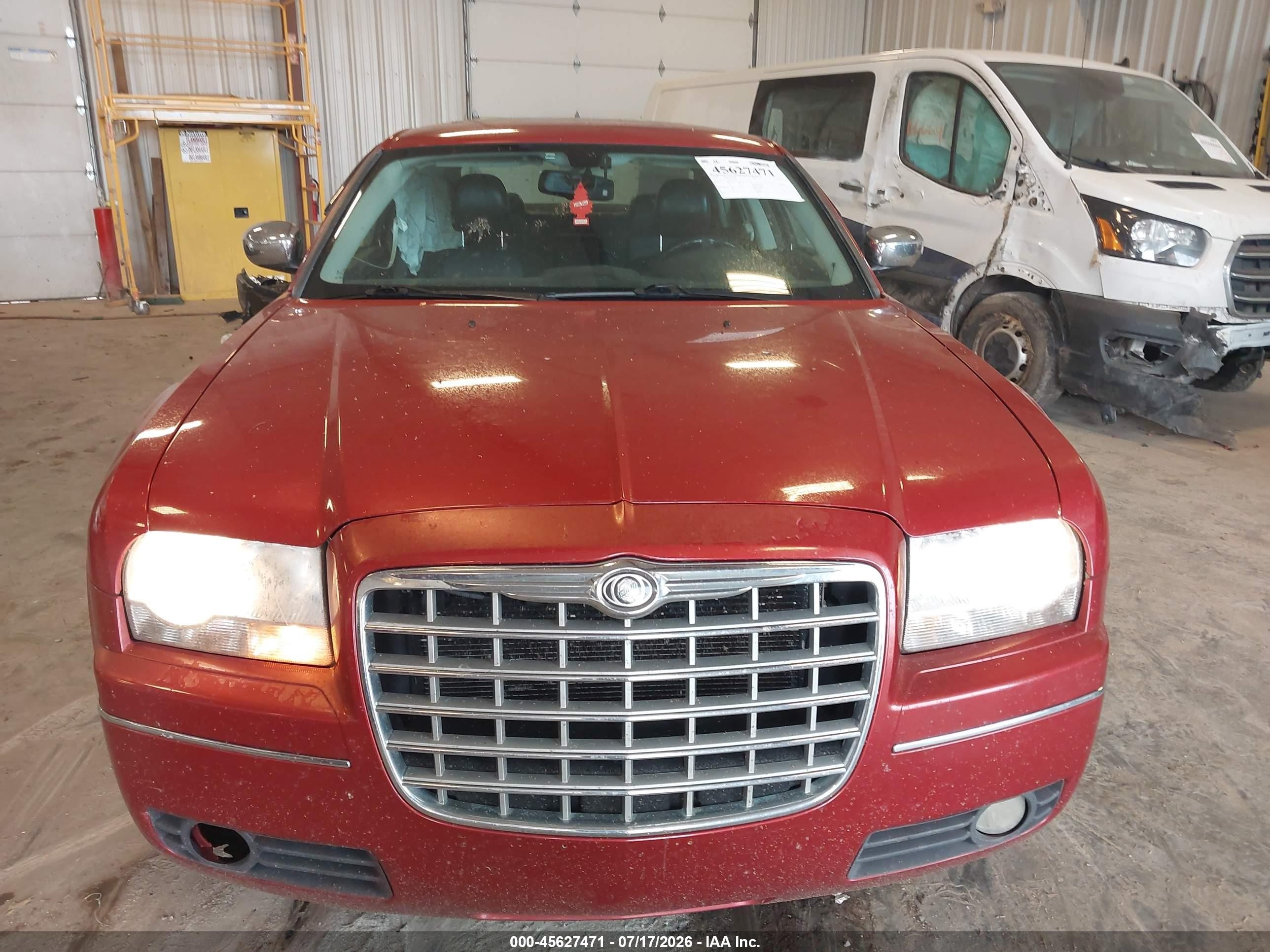 2010 Chrysler 300 Touring/signature Series/executive Series Красный vin: 2C3CA5CV2AH112525