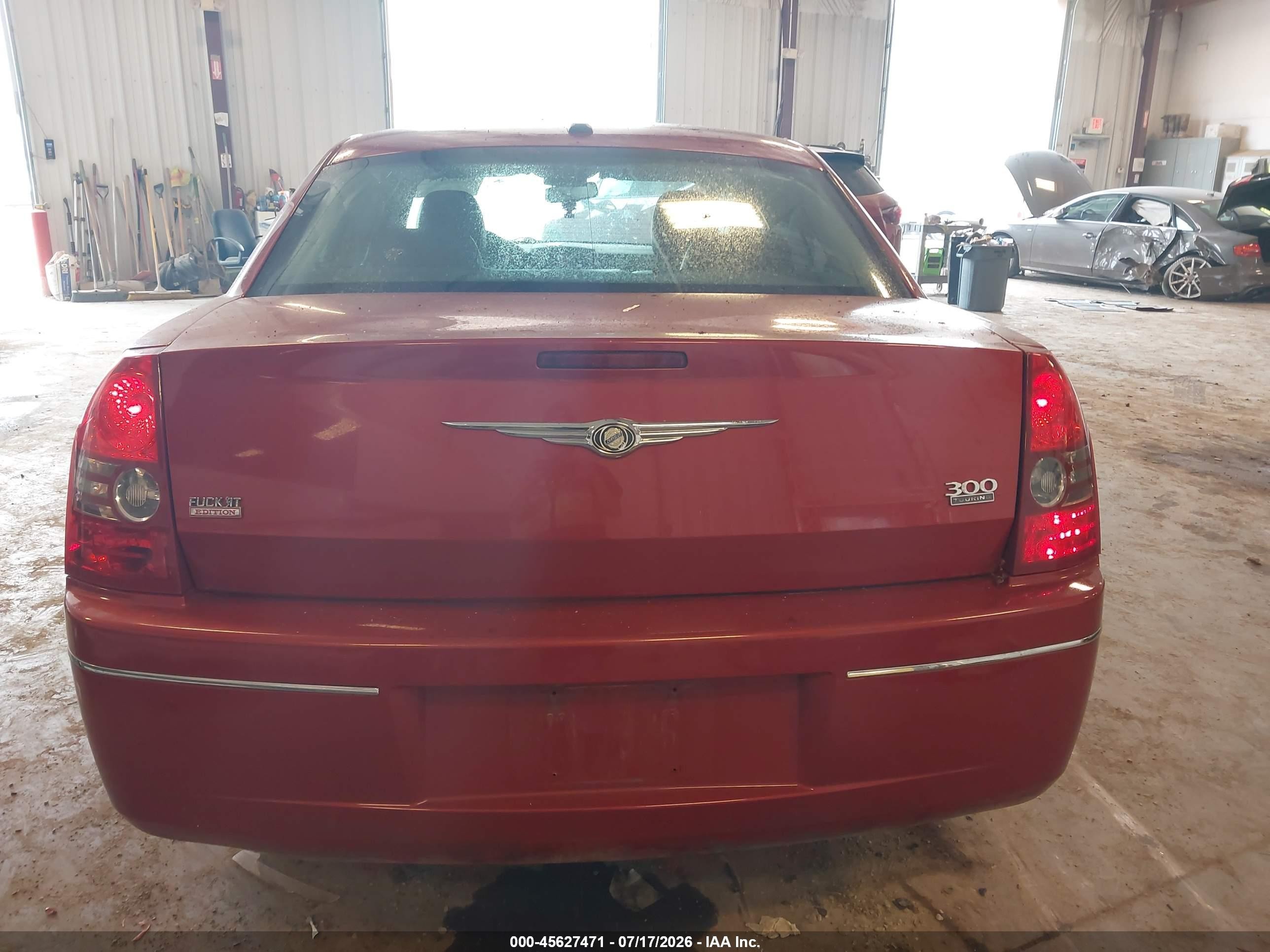 2010 Chrysler 300 Touring/signature Series/executive Series Красный vin: 2C3CA5CV2AH112525