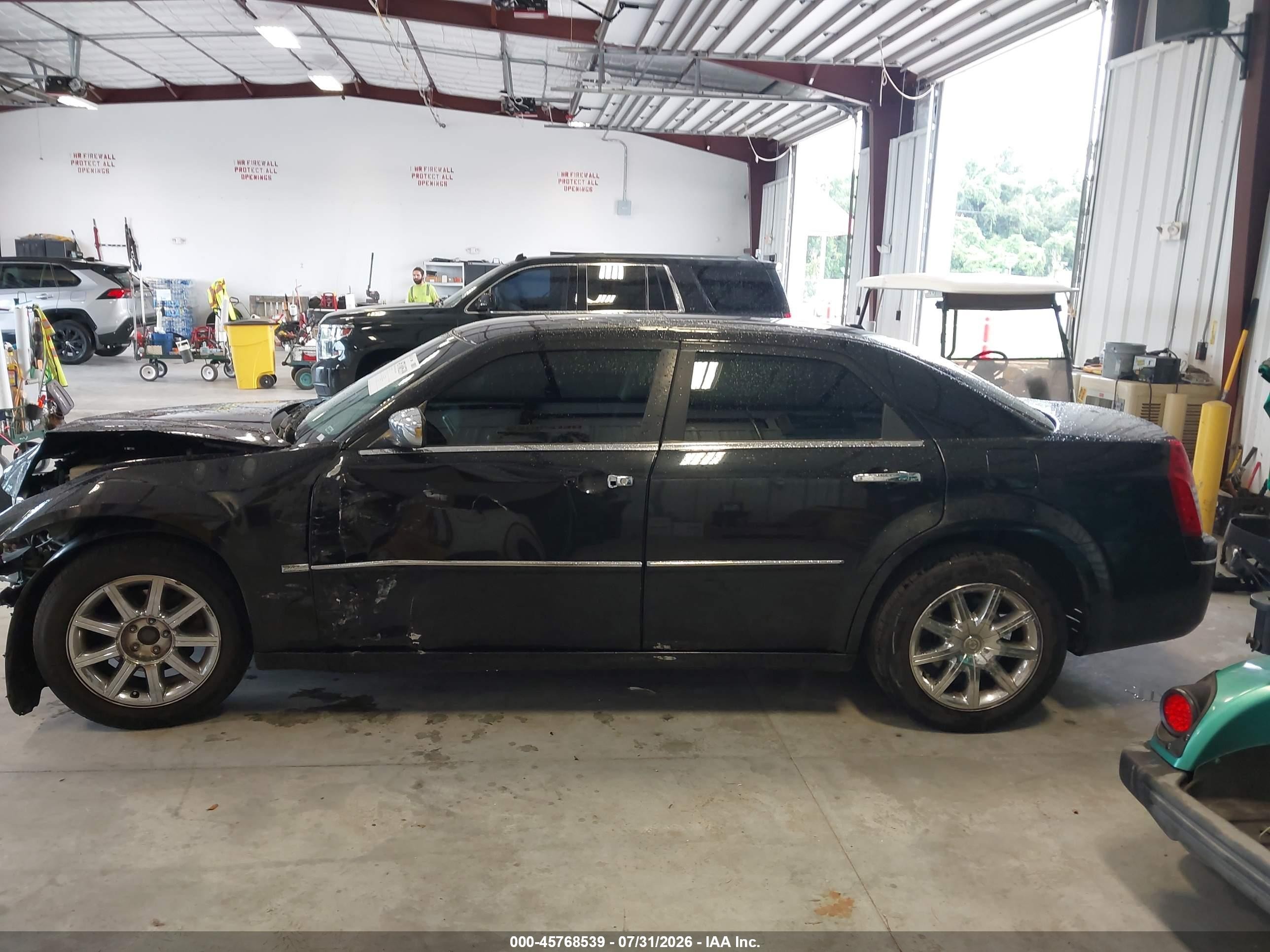 2010 Chrysler 300 Touring/signature Series/executive Series Black vin: 2C3CA5CV2AH123363
