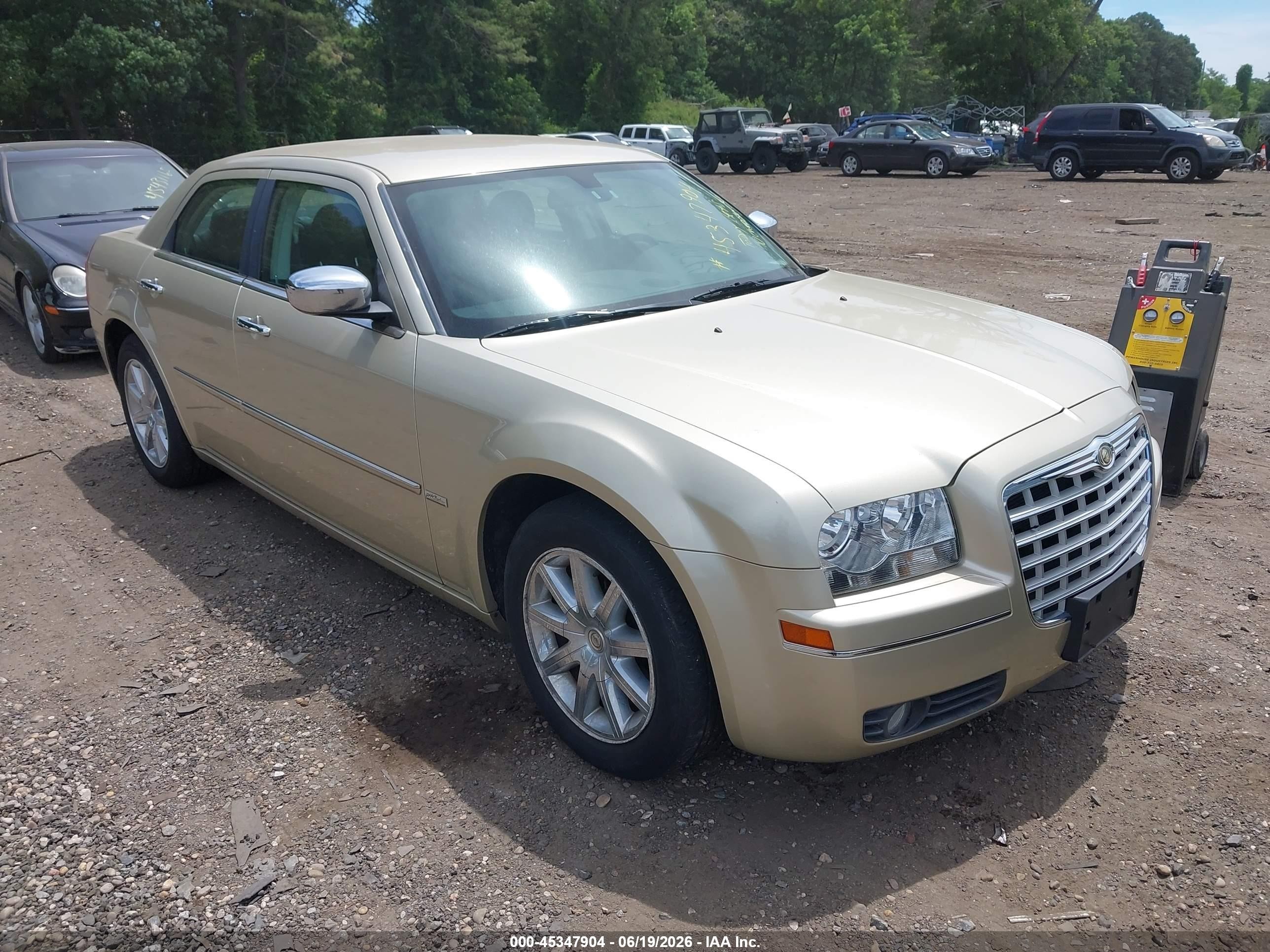 2010 Chrysler 300 Touring/signature Series/executive Series Gold vin: 2C3CA5CV2AH213581