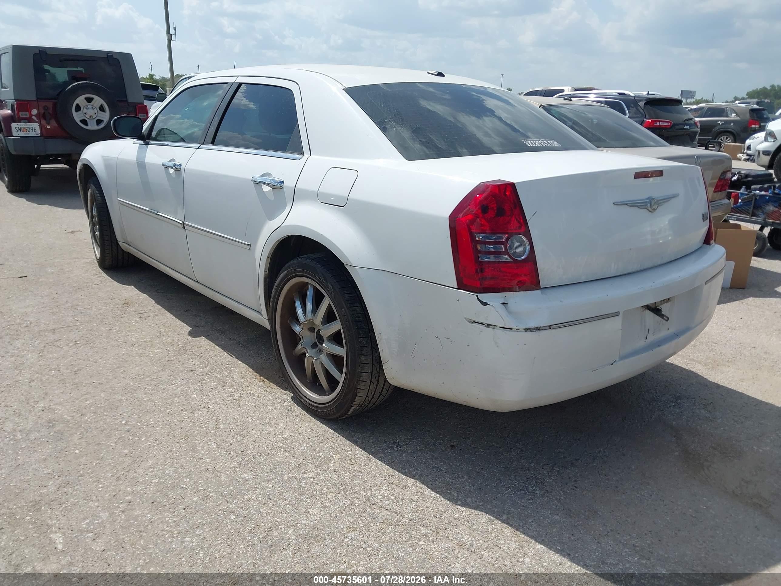 2010 Chrysler 300 Touring/signature Series/executive Series White vin: 2C3CA5CV2AH265924