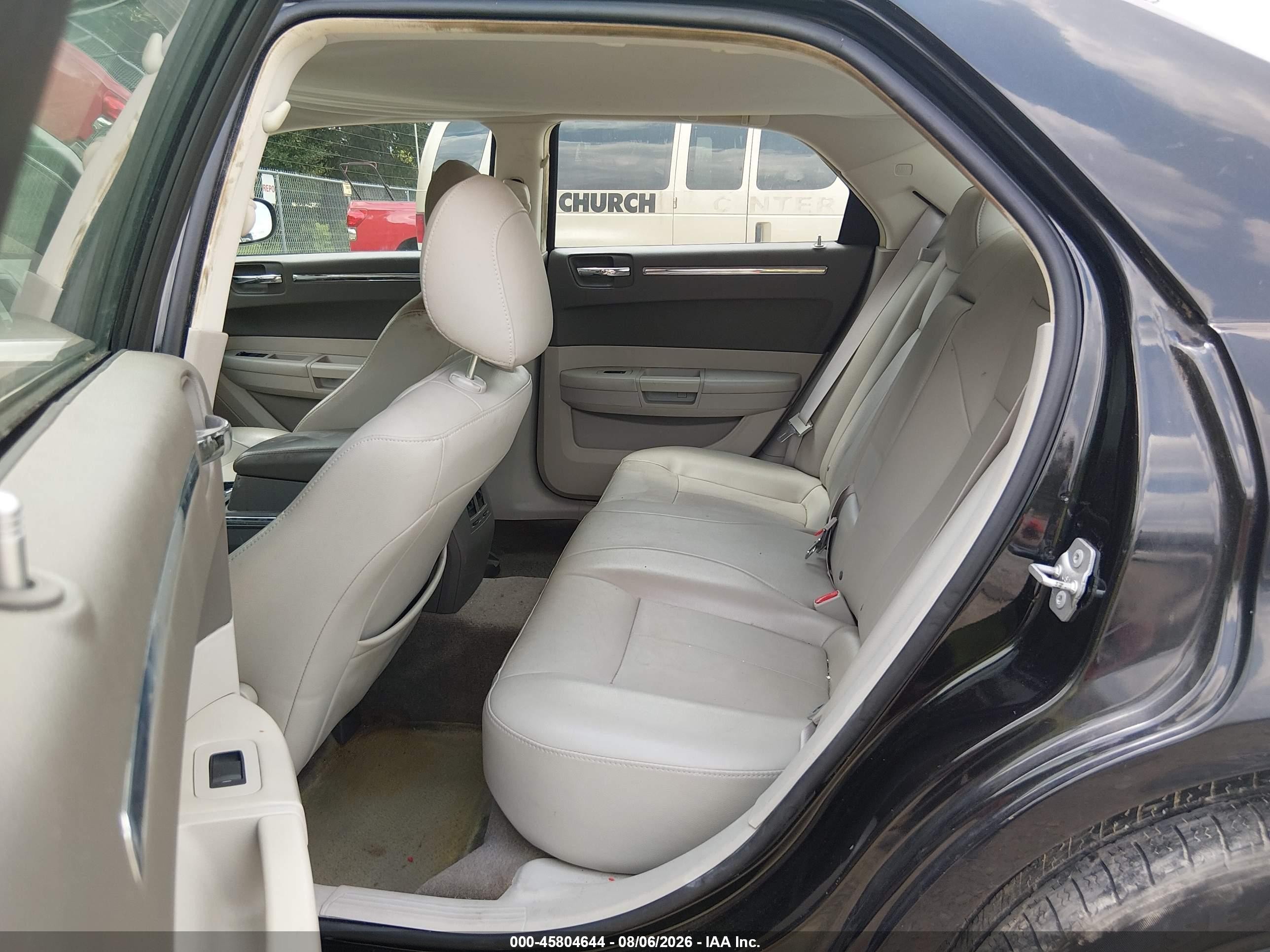 2010 Chrysler 300 Touring/signature Series/executive Series Черный vin: 2C3CA5CV3AH141256