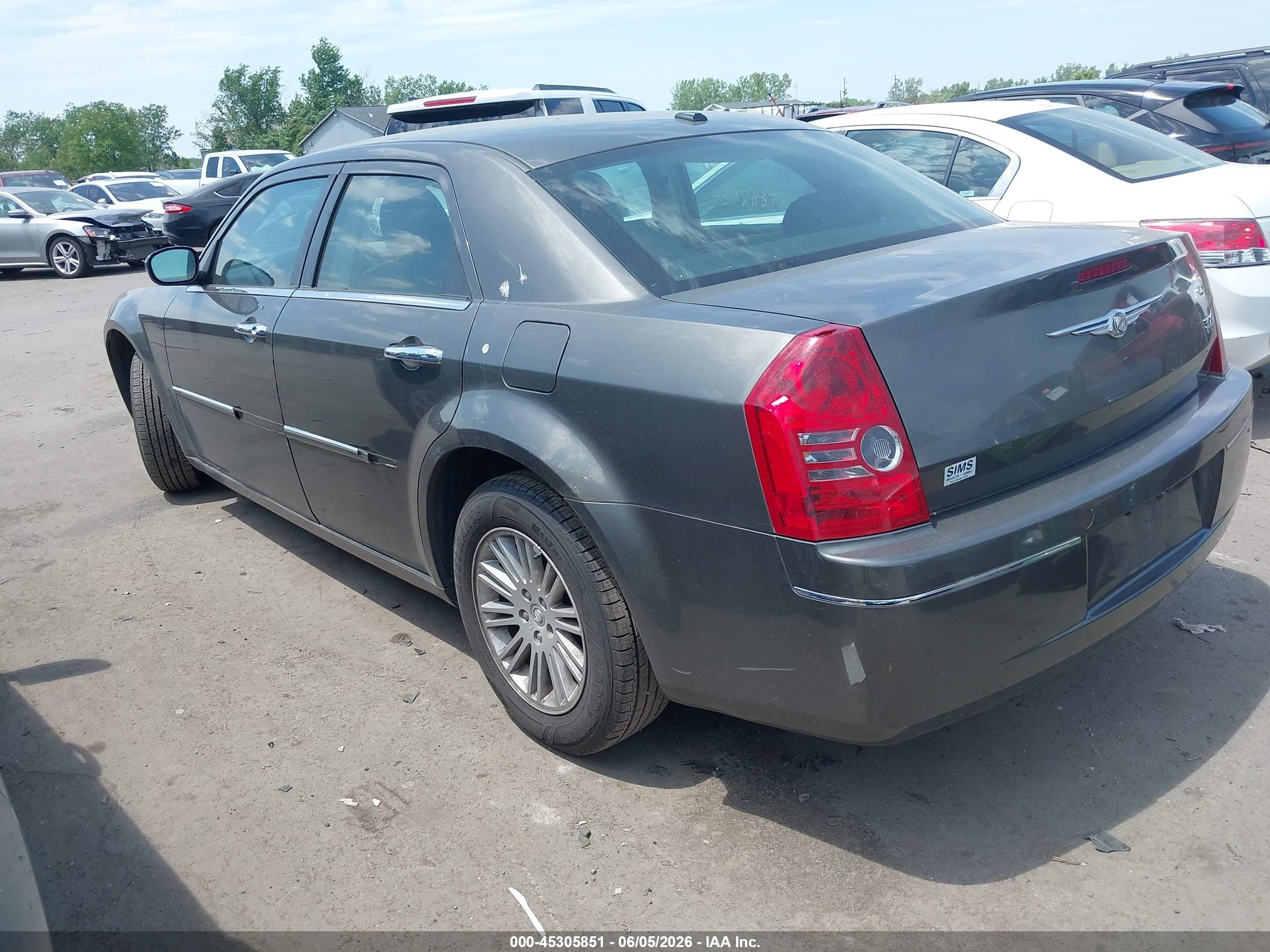 2010 Chrysler 300 Touring/signature Series/executive Series Gray vin: 2C3CA5CV3AH182650