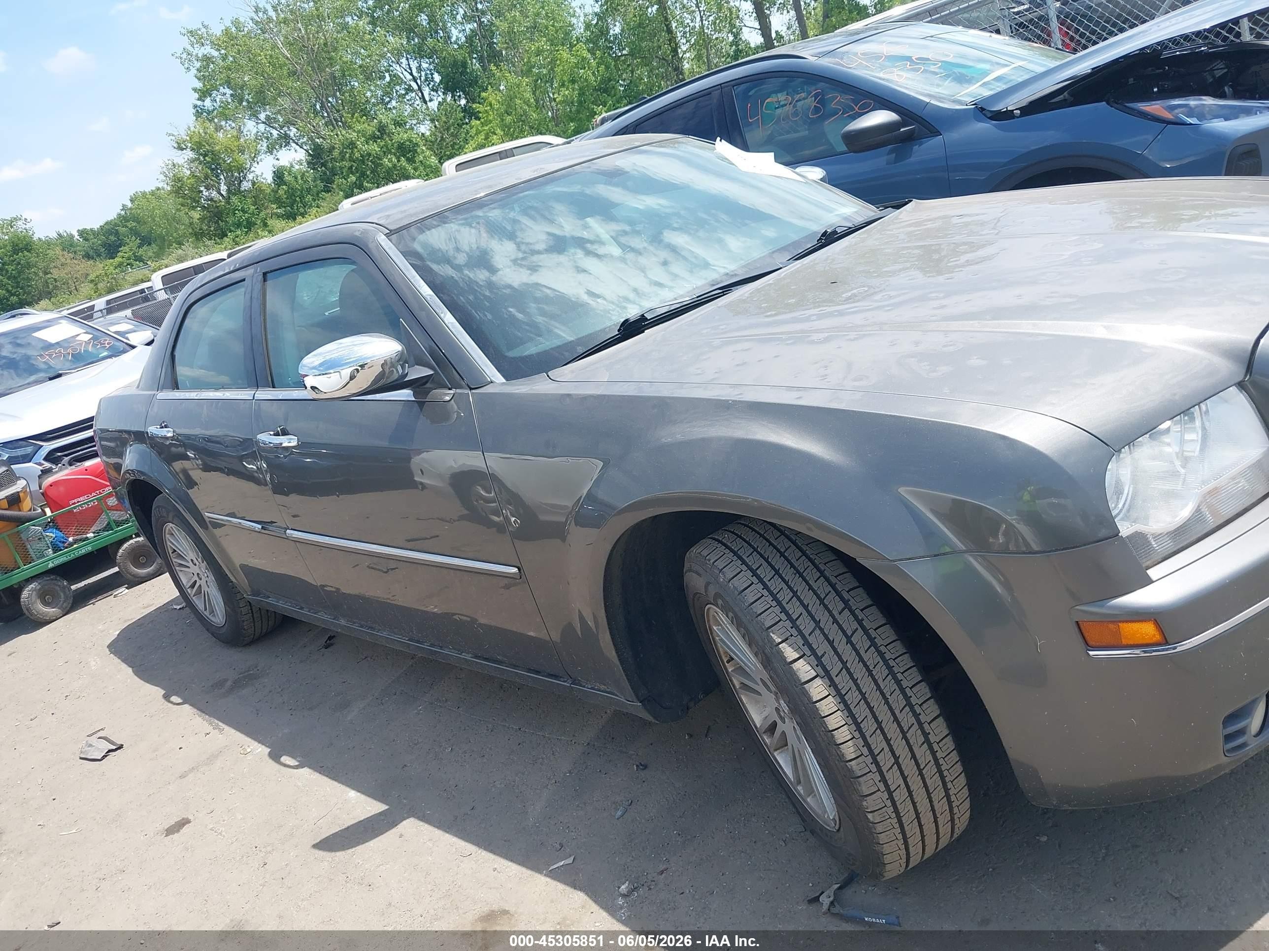 2010 Chrysler 300 Touring/signature Series/executive Series Gray vin: 2C3CA5CV3AH182650