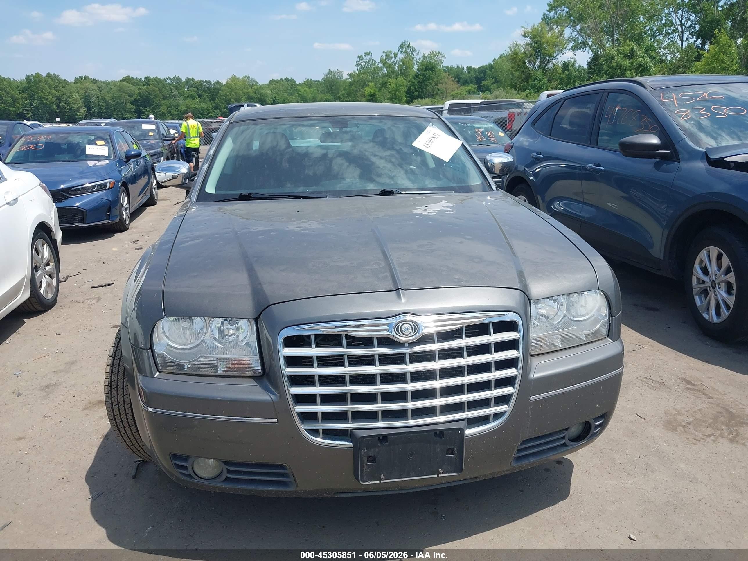 2010 Chrysler 300 Touring/signature Series/executive Series Gray vin: 2C3CA5CV3AH182650