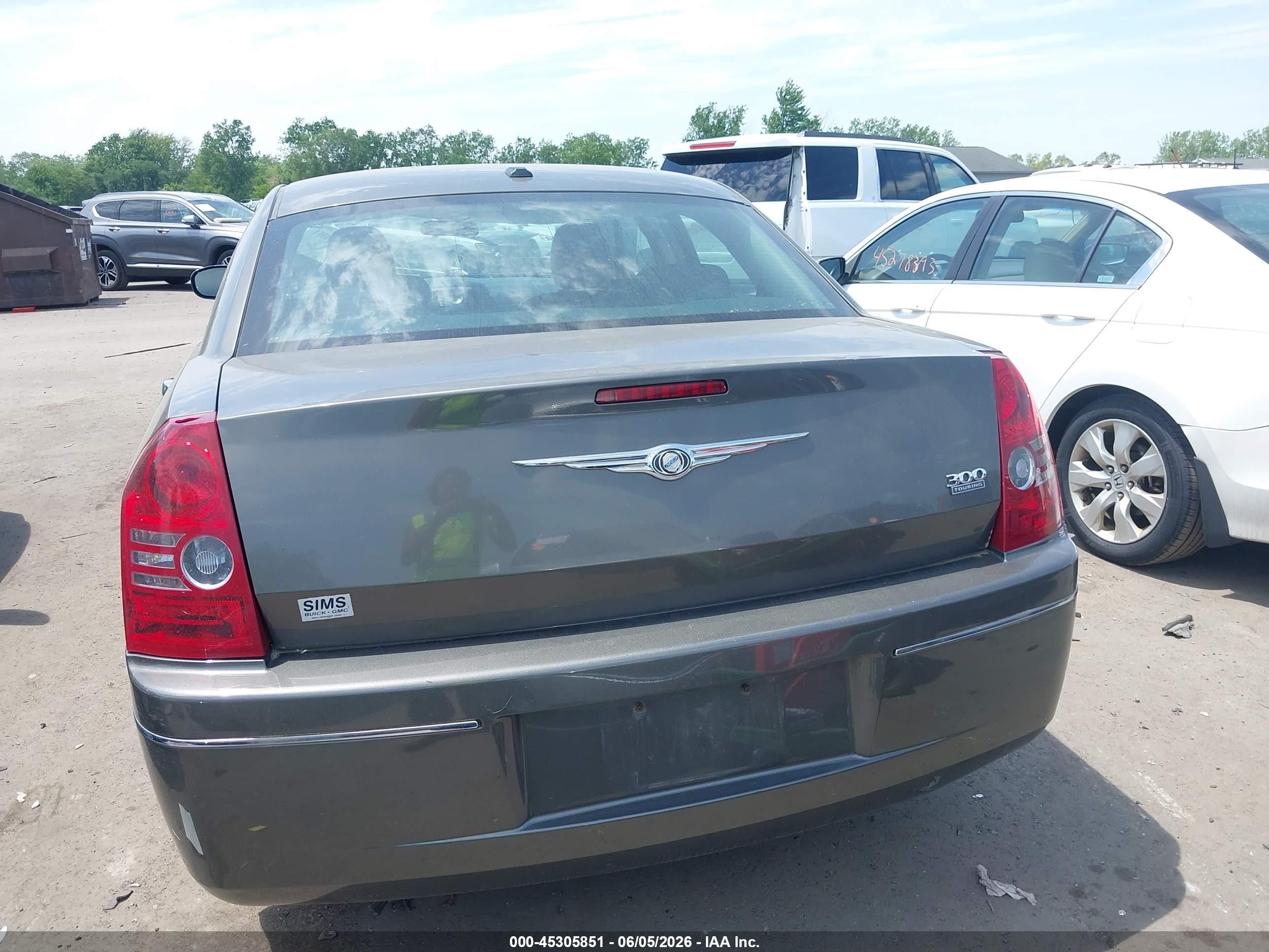 2010 Chrysler 300 Touring/signature Series/executive Series Gray vin: 2C3CA5CV3AH182650