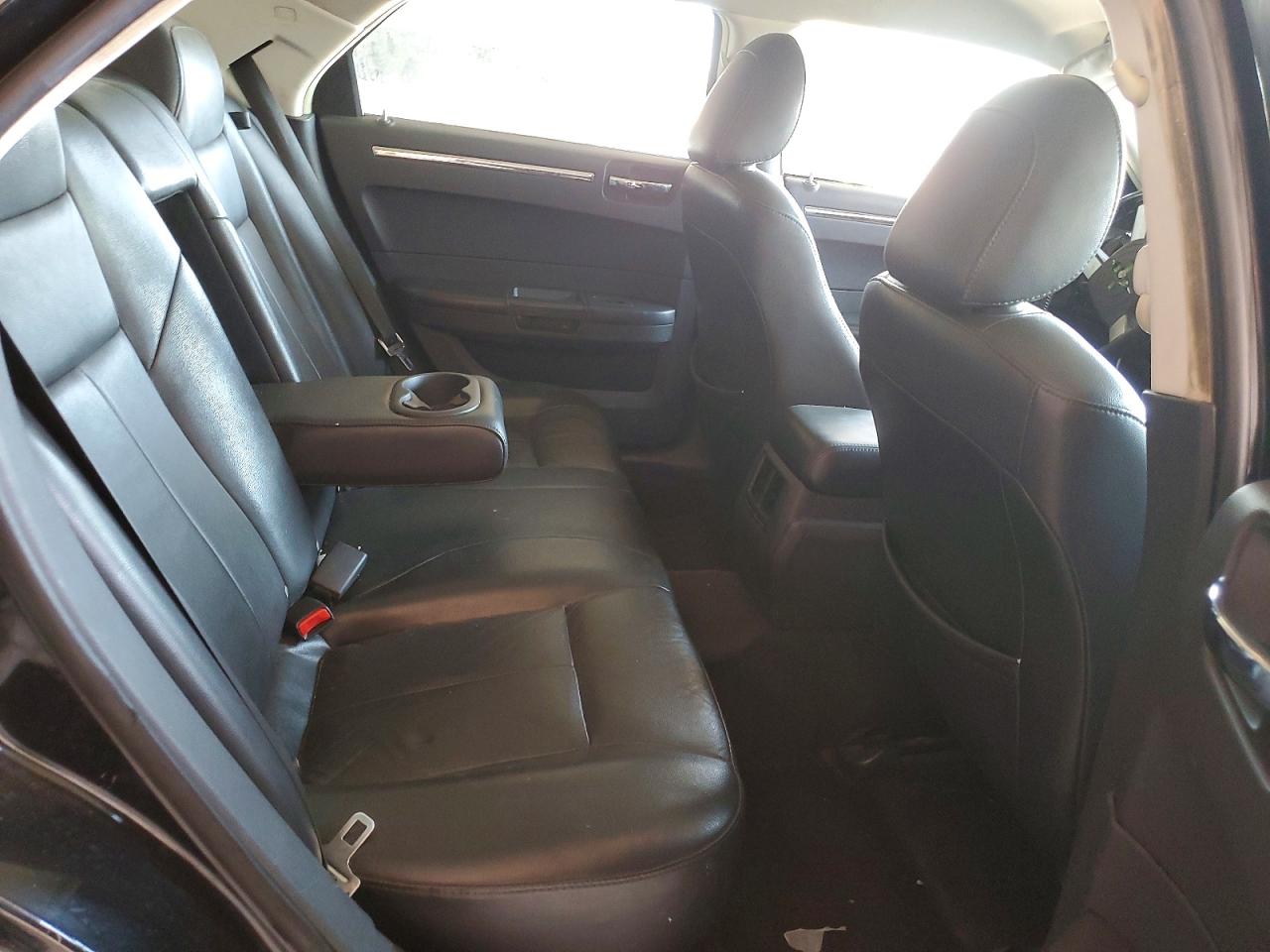 2010 Chrysler 300 Touring Black vin: 2C3CA5CV3AH195740