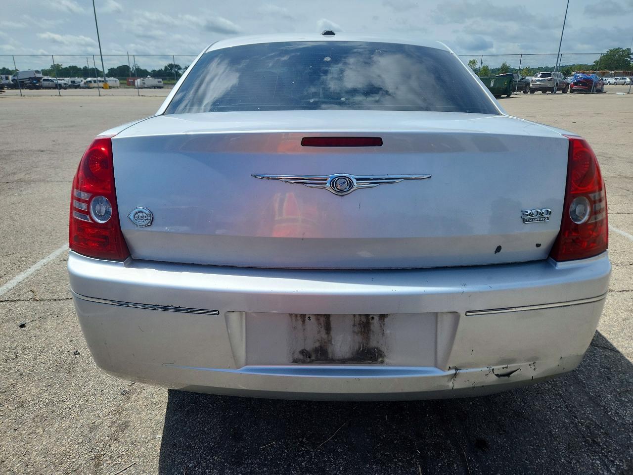 2010 Chrysler 300 Touring Silver vin: 2C3CA5CV3AH284627