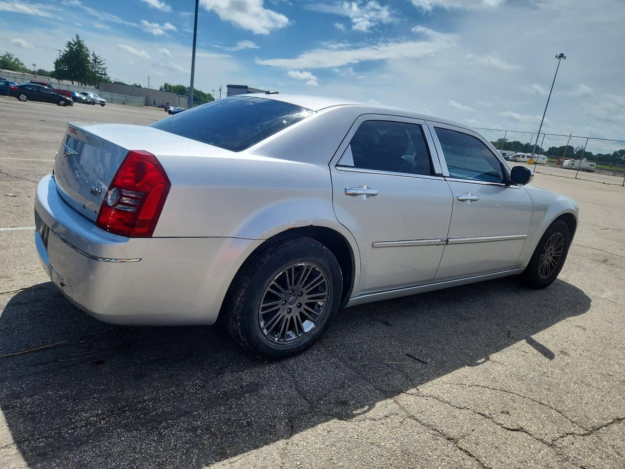 2010 Chrysler 300 Touring Silver vin: 2C3CA5CV3AH284627
