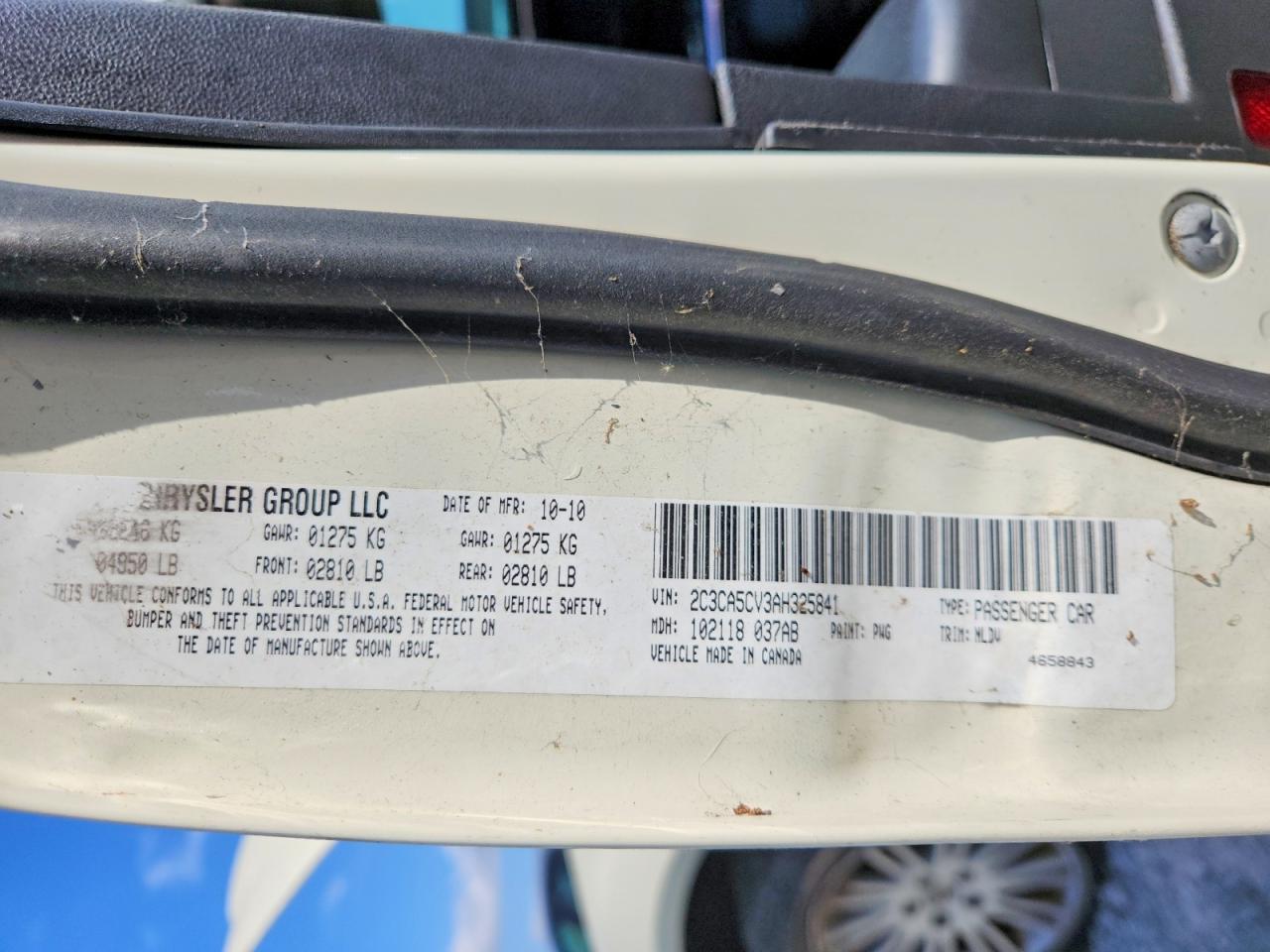 2010 Chrysler 300 Touring Cream vin: 2C3CA5CV3AH325841