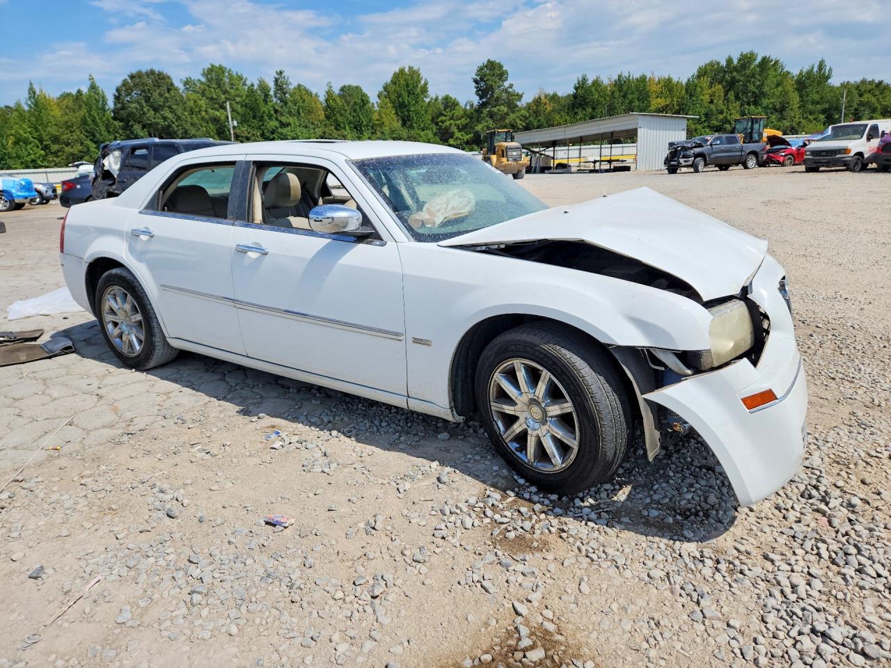 2010 Chrysler 300 Touring White vin: 2C3CA5CV4AH281042