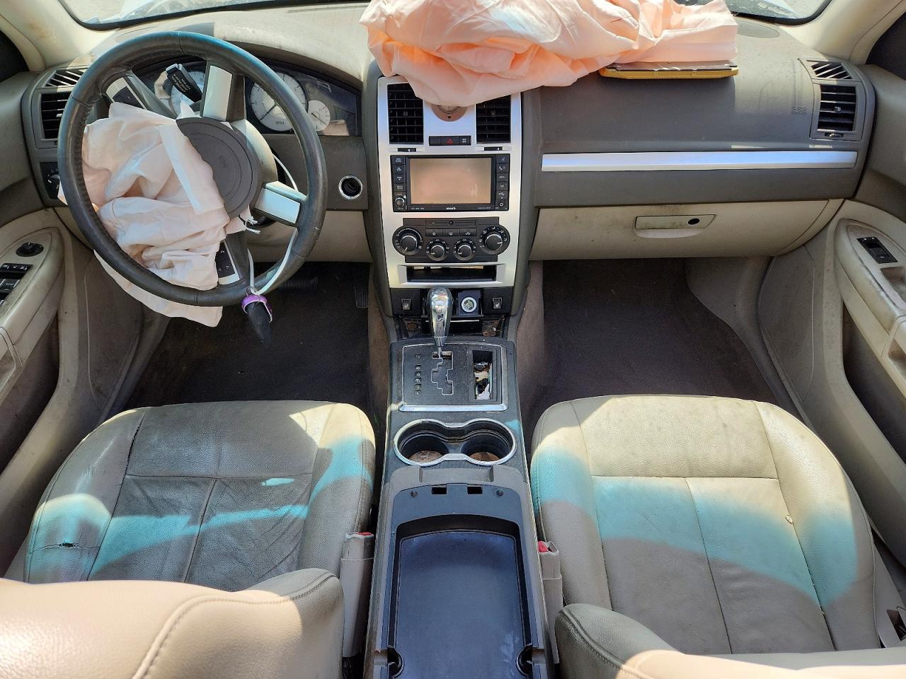 2010 Chrysler 300 Touring White vin: 2C3CA5CV4AH281042