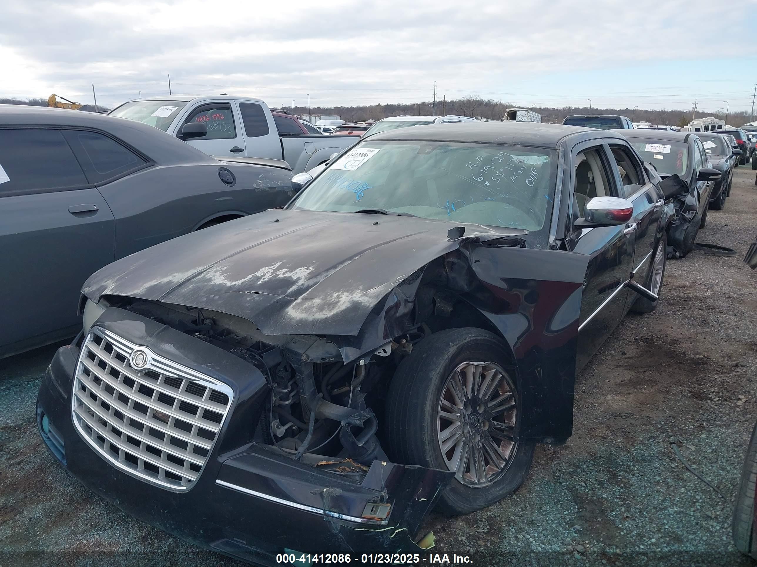 2010 Chrysler 300 Touring/signature Series/executive Series Black vin: 2C3CA5CV4AH305372