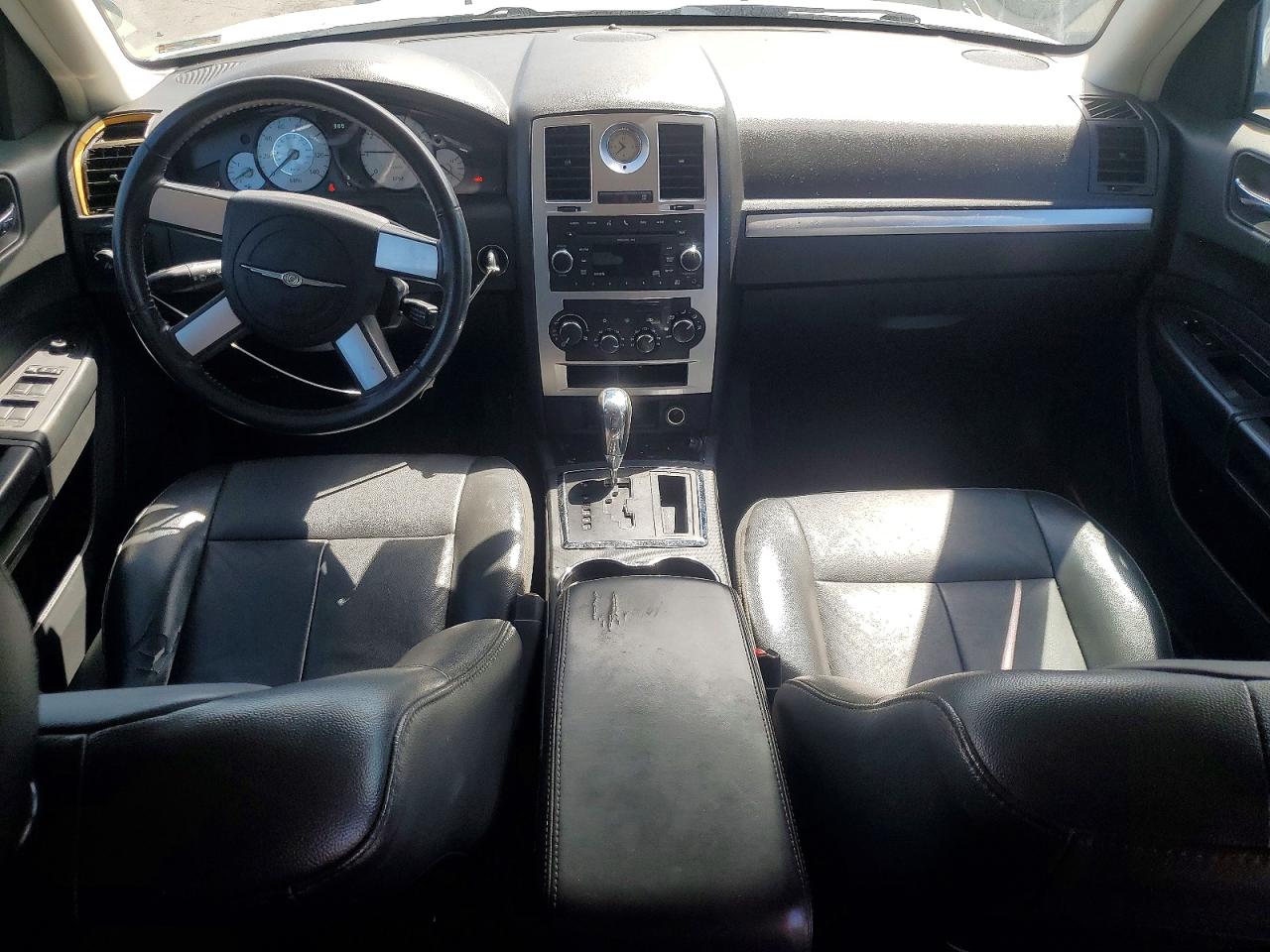 2010 Chrysler 300 Touring Silver vin: 2C3CA5CV5AH185565
