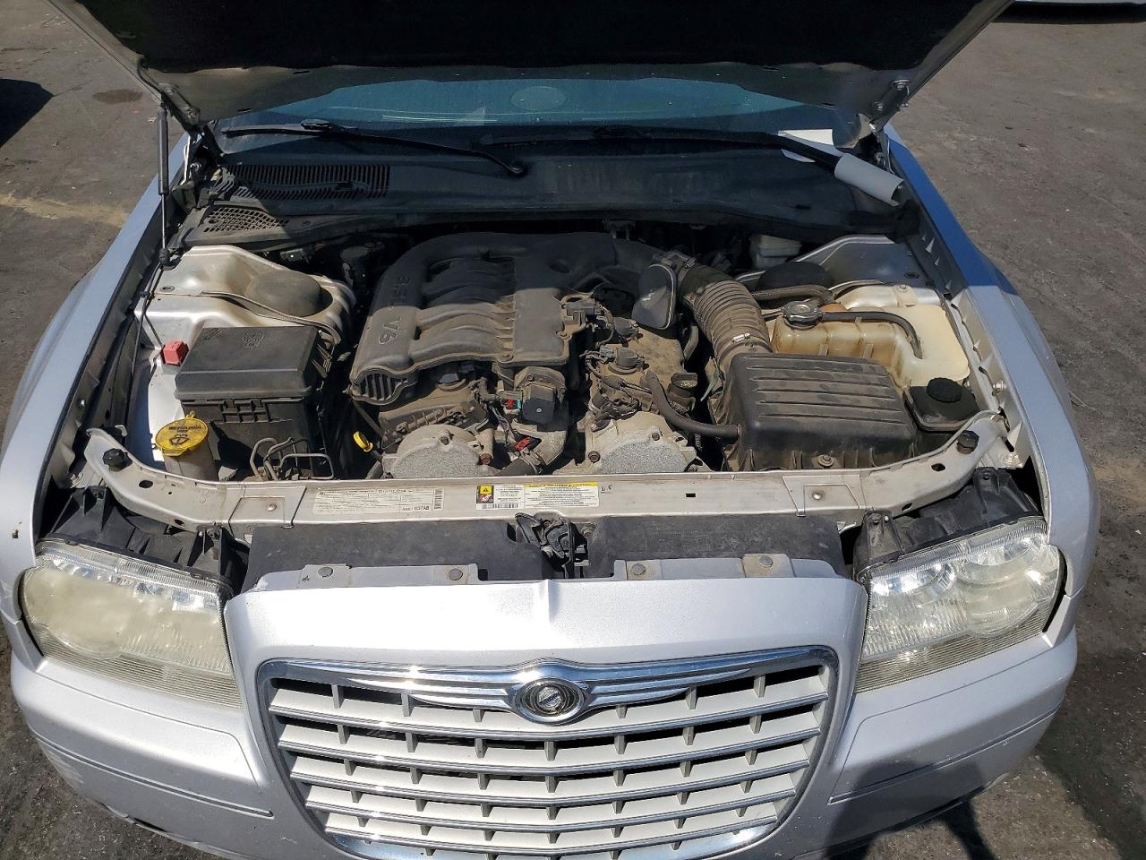 2010 Chrysler 300 Touring Silver vin: 2C3CA5CV5AH185565