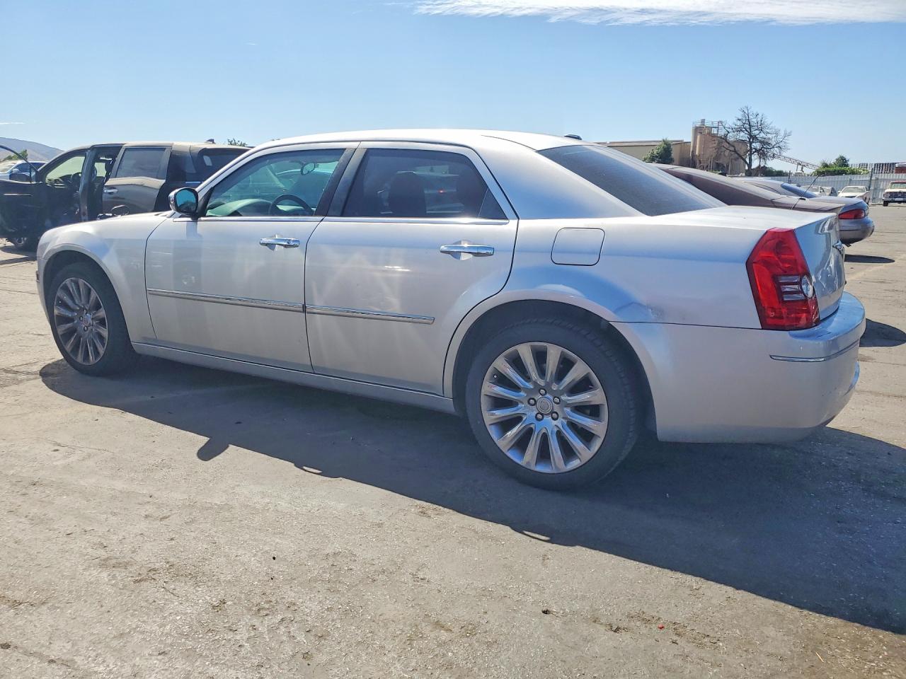 2010 Chrysler 300 Touring Silver vin: 2C3CA5CV5AH185565