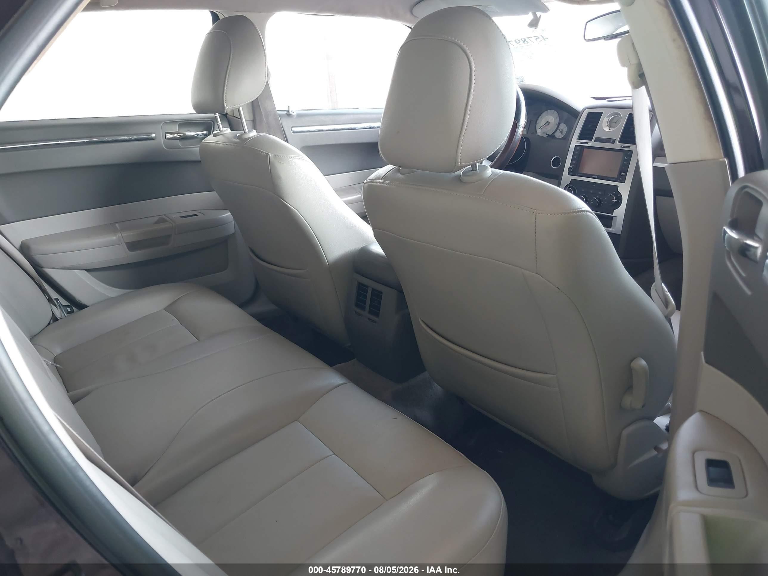 2010 Chrysler 300 Touring/signature Series/executive Series Black vin: 2C3CA5CV7AH180433