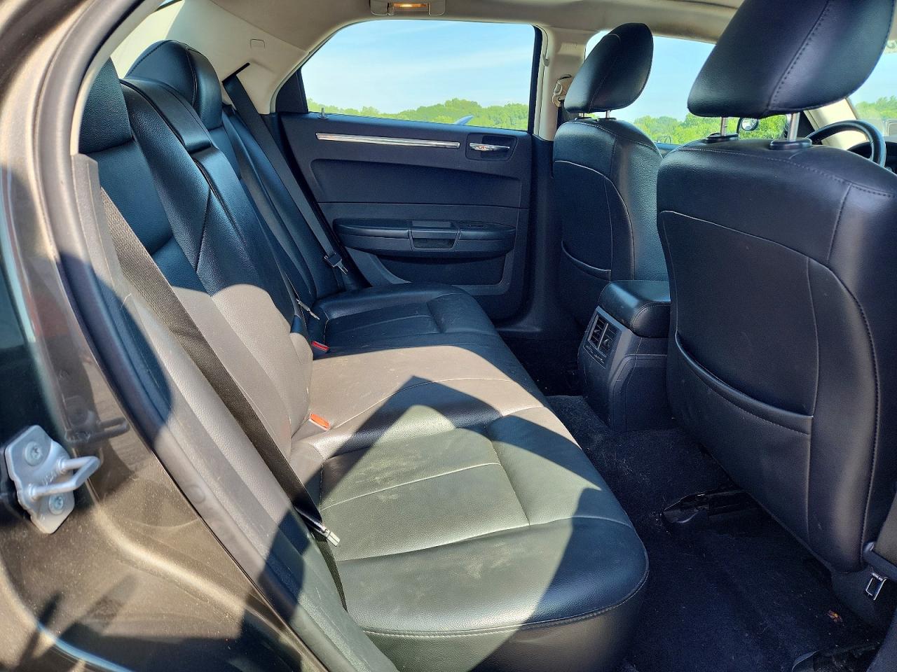 2010 Chrysler 300 Touring Gray vin: 2C3CA5CV7AH279902