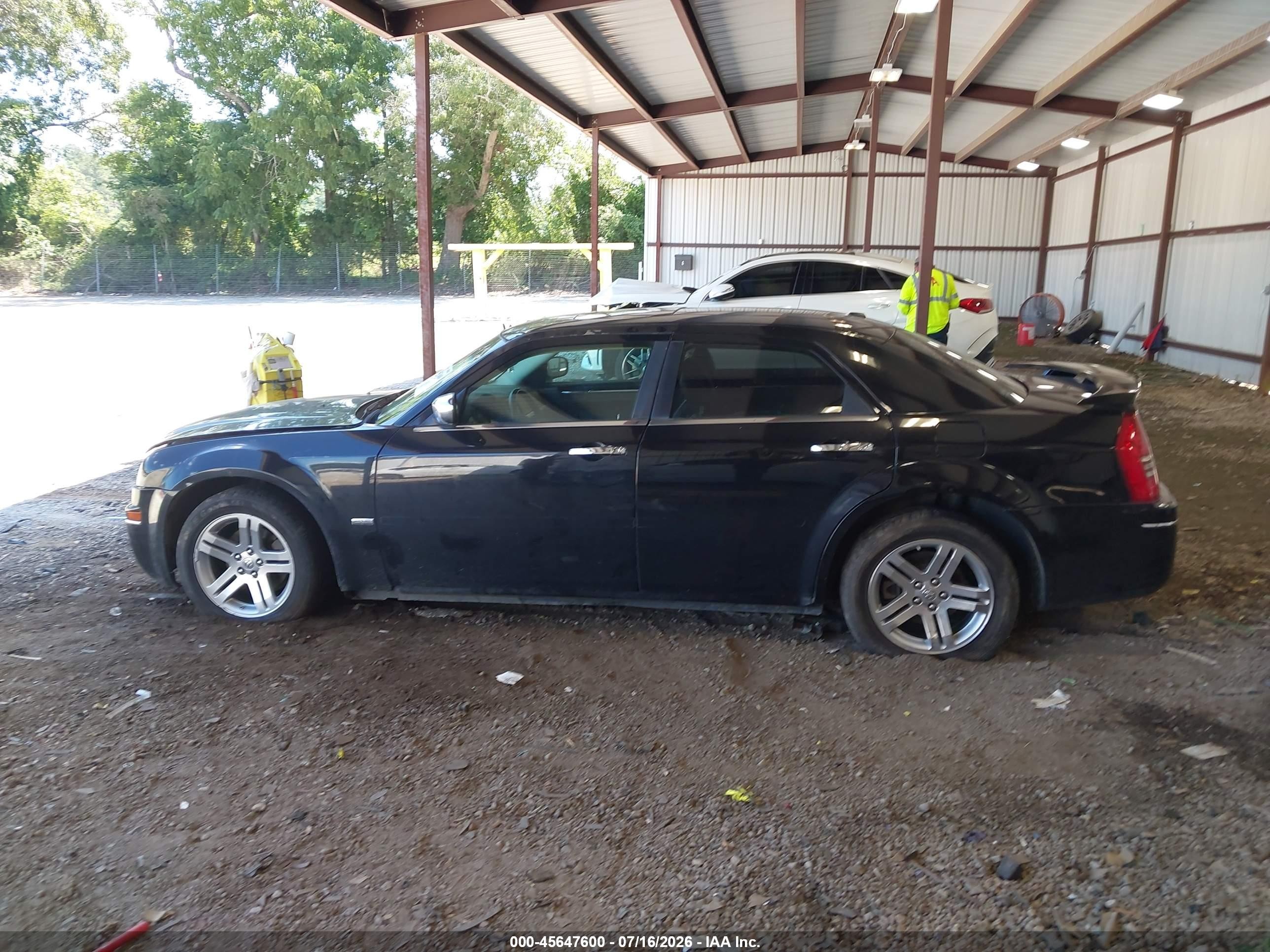 2010 Chrysler 300 Touring/signature Series/executive Series Black vin: 2C3CA5CV7AH328872