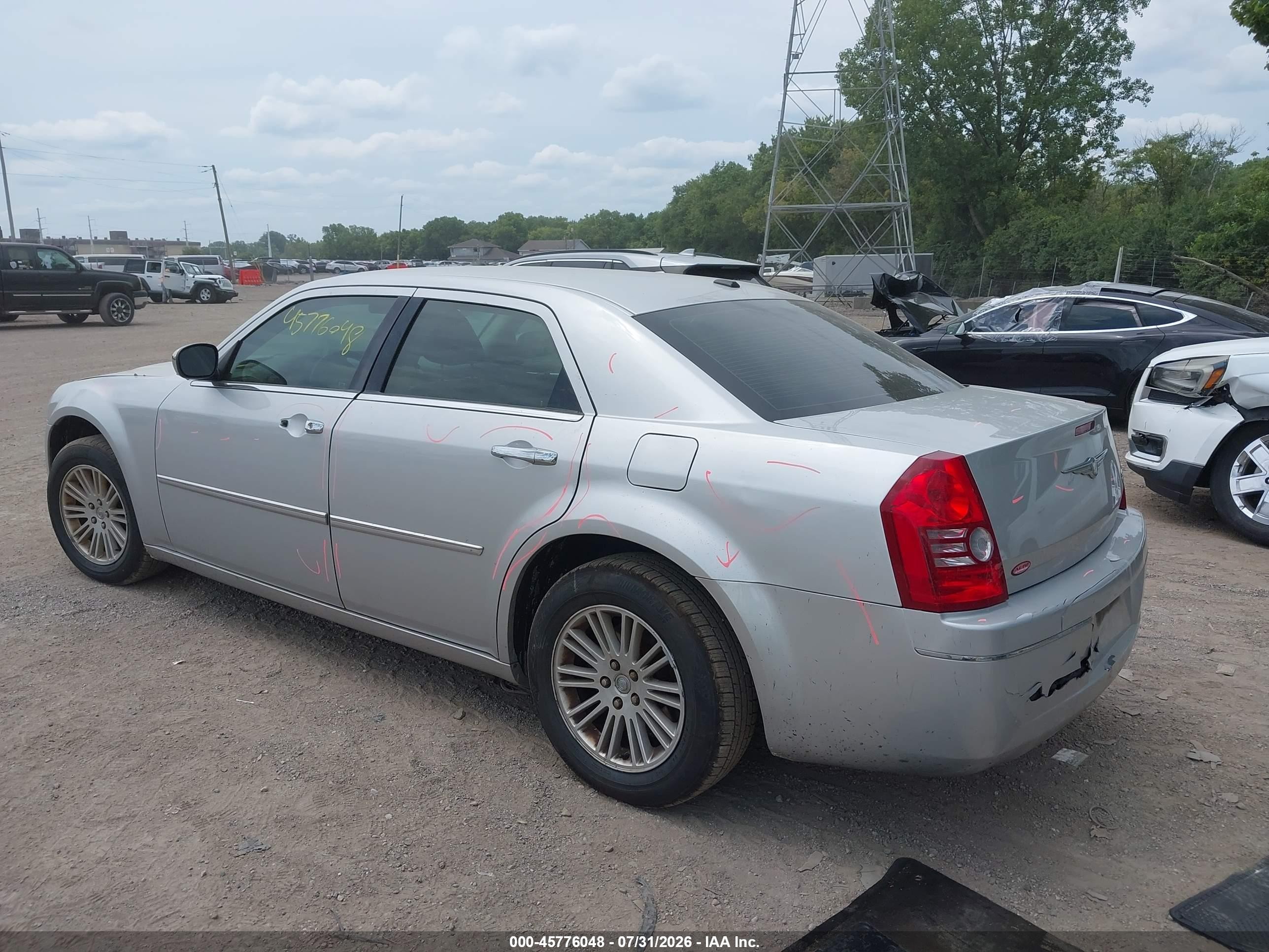 2010 Chrysler 300 Touring/signature Series/executive Series Silver vin: 2C3CA5CV8AH191523