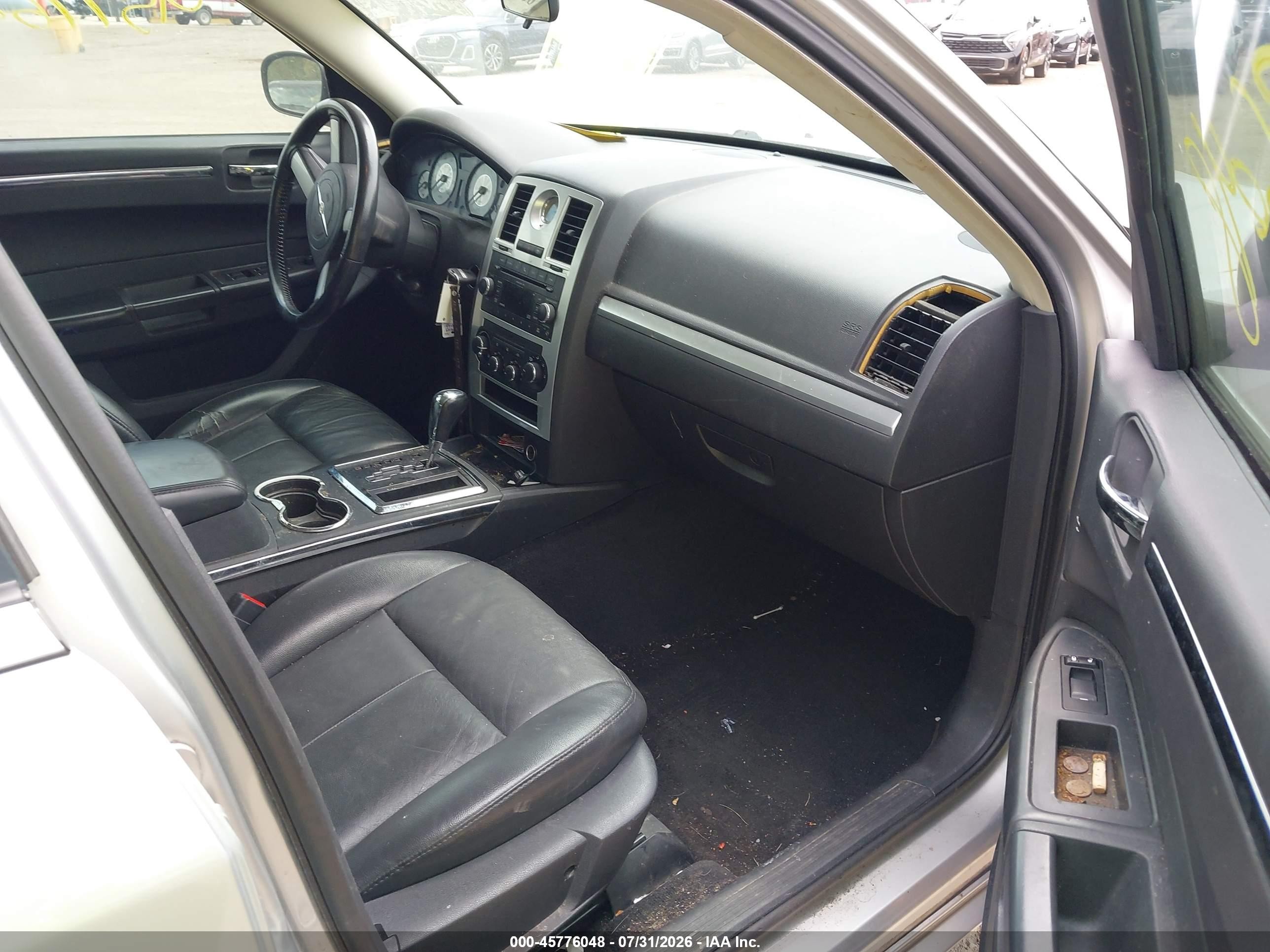 2010 Chrysler 300 Touring/signature Series/executive Series Silver vin: 2C3CA5CV8AH191523