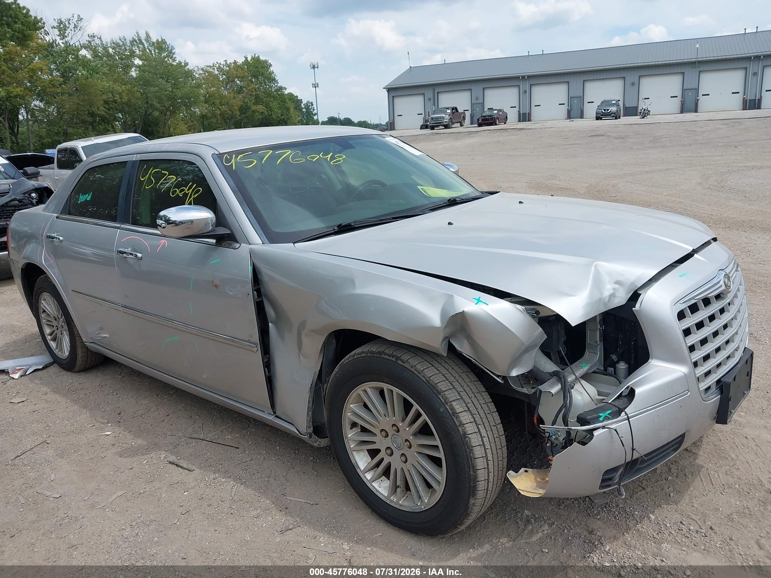 2010 Chrysler 300 Touring/signature Series/executive Series Silver vin: 2C3CA5CV8AH191523