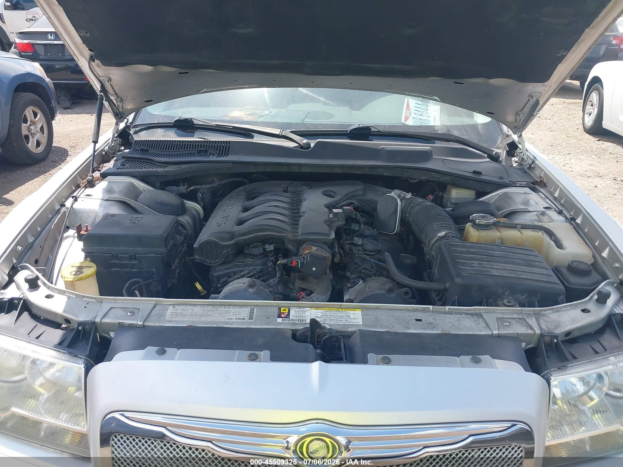 2010 Chrysler 300 Touring/signature Series/executive Series Silver vin: 2C3CA5CV9AH180272