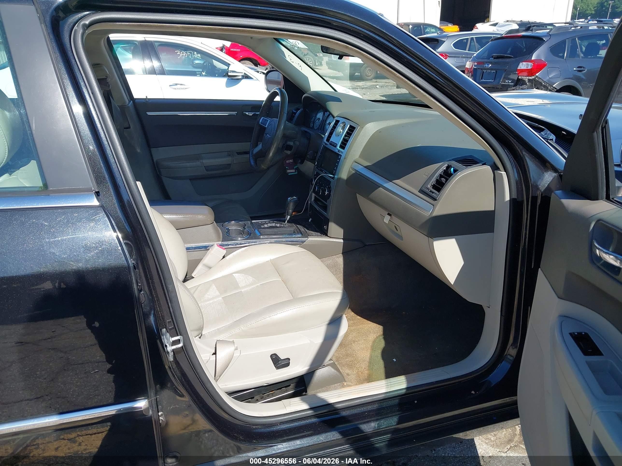 2010 Chrysler 300 Touring/signature Series/executive Series Черный vin: 2C3CA5CV9AH211293