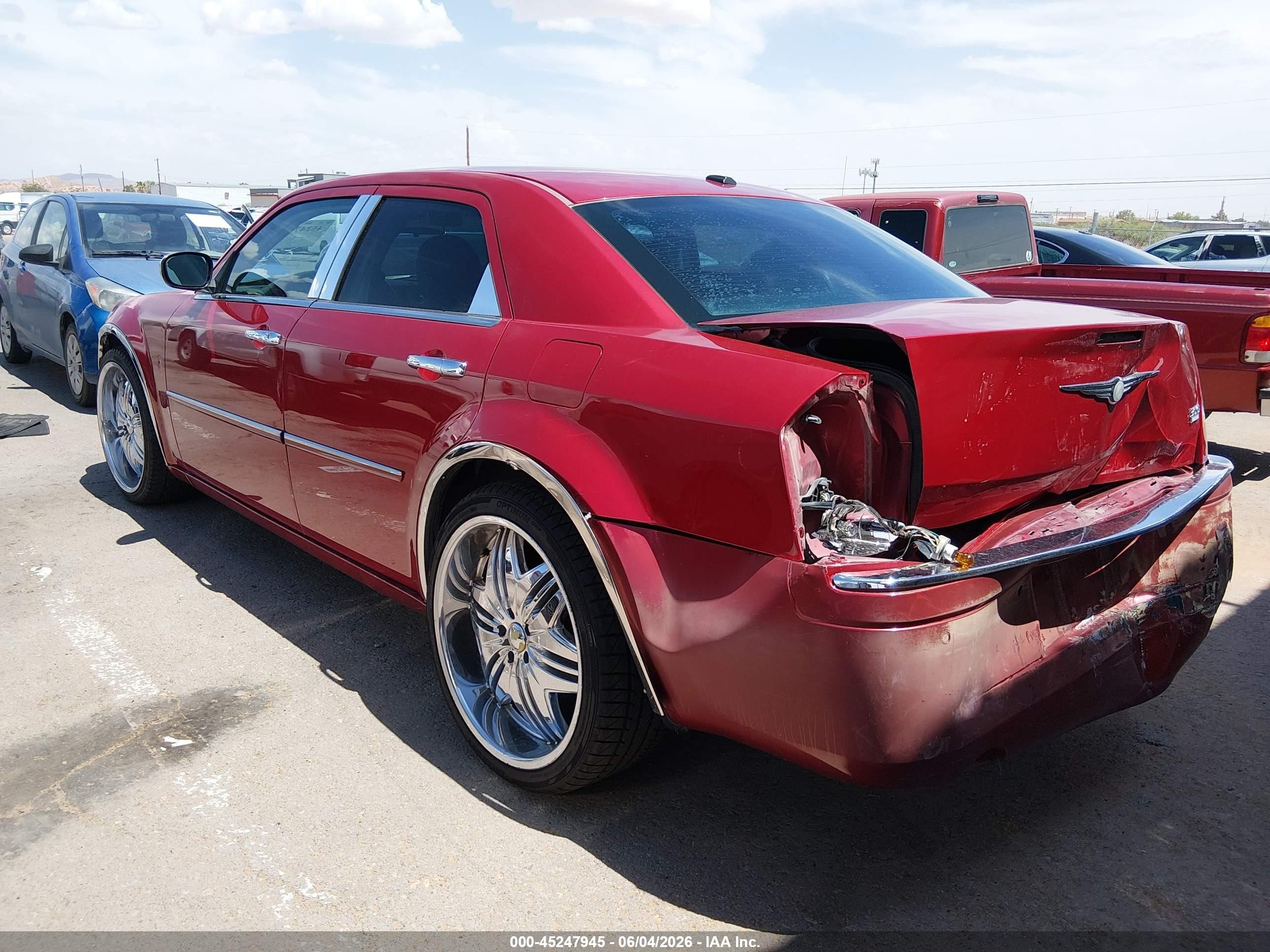 2010 Chrysler 300 Touring/signature Series/executive Series Red vin: 2C3CA5CV9AH319283