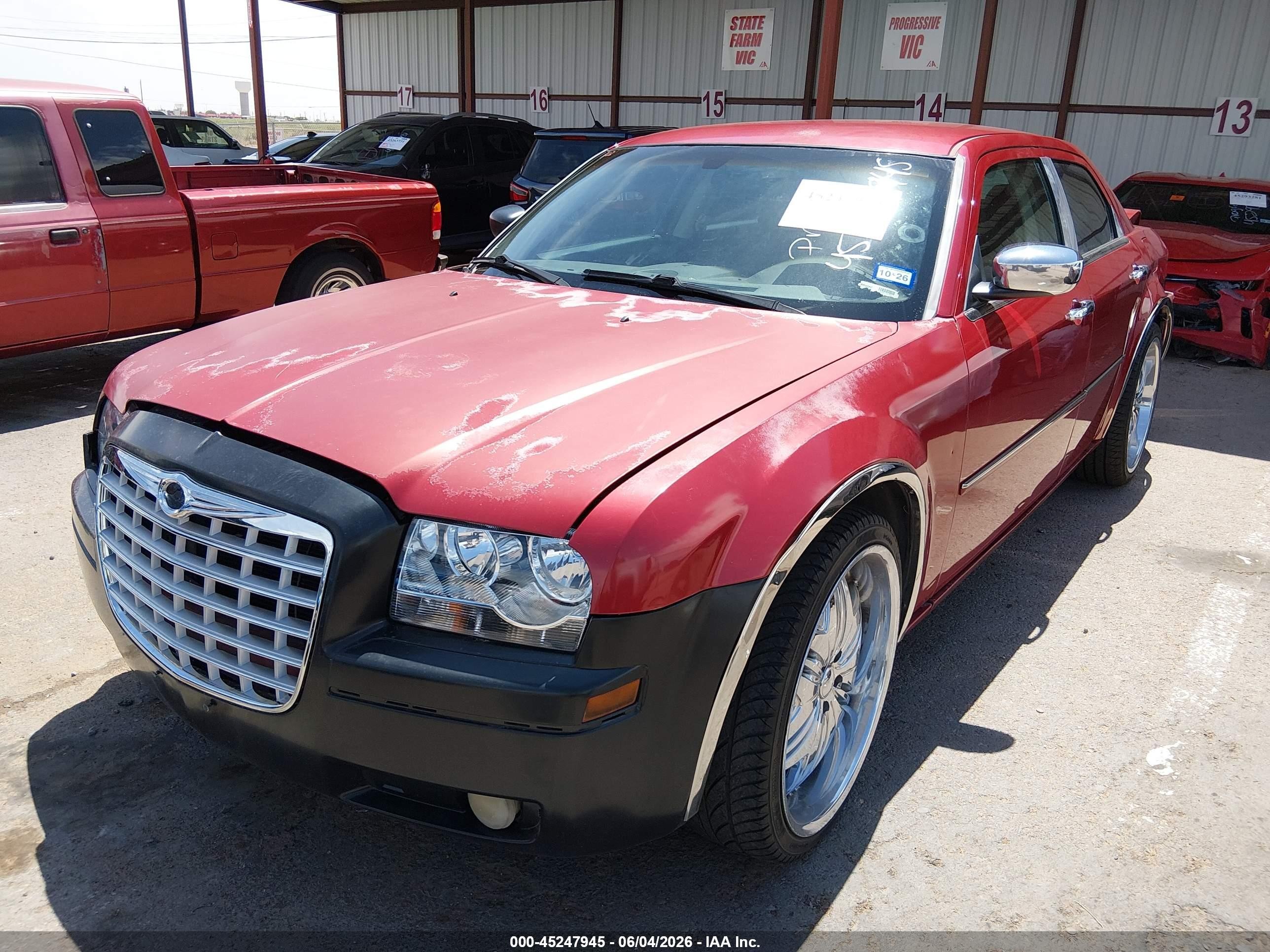 2010 Chrysler 300 Touring/signature Series/executive Series Red vin: 2C3CA5CV9AH319283