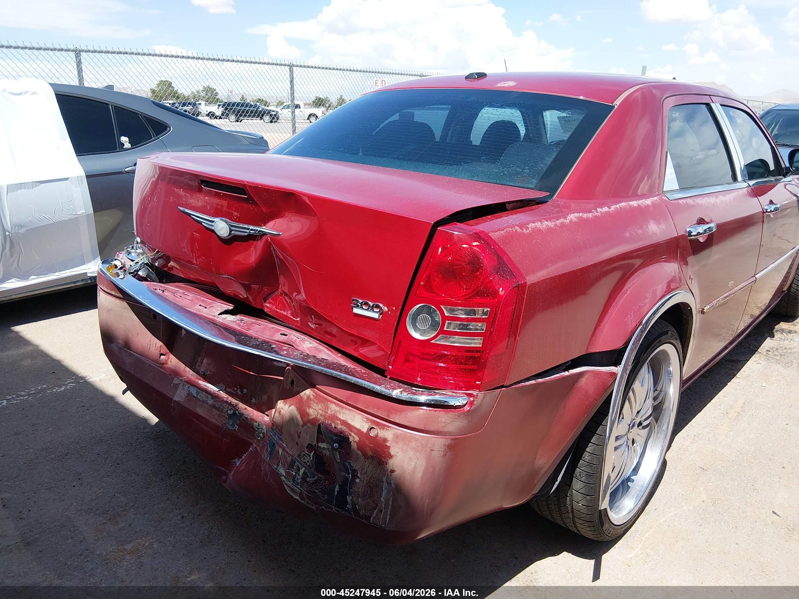 2010 Chrysler 300 Touring/signature Series/executive Series Red vin: 2C3CA5CV9AH319283